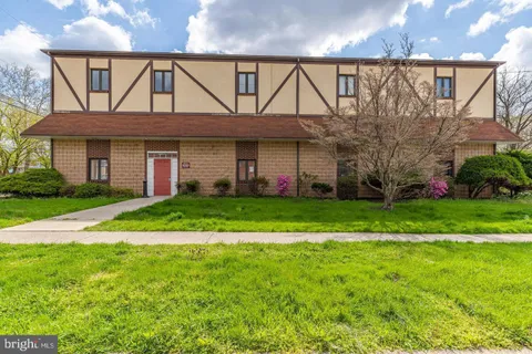 61 S Morton Avenue, Morton, PA MLS: PADE2085314