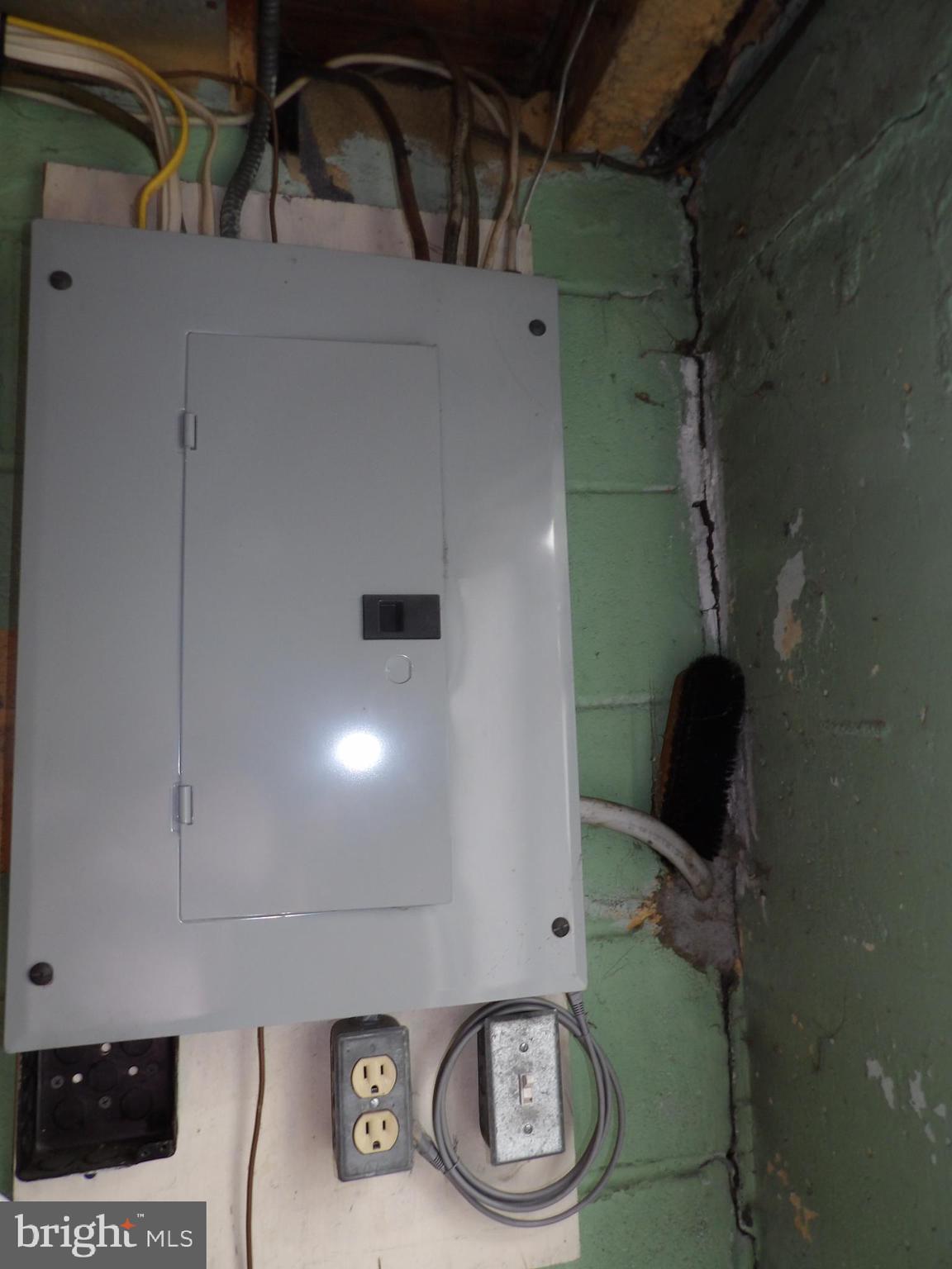 MAYFAIR (WEST) - Residential