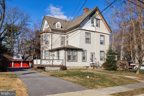 Townhouse For Rent - 220 S Scott Avenue #3RD FLOOR<br/> Delaware County, GLENOLDEN, PA 19036