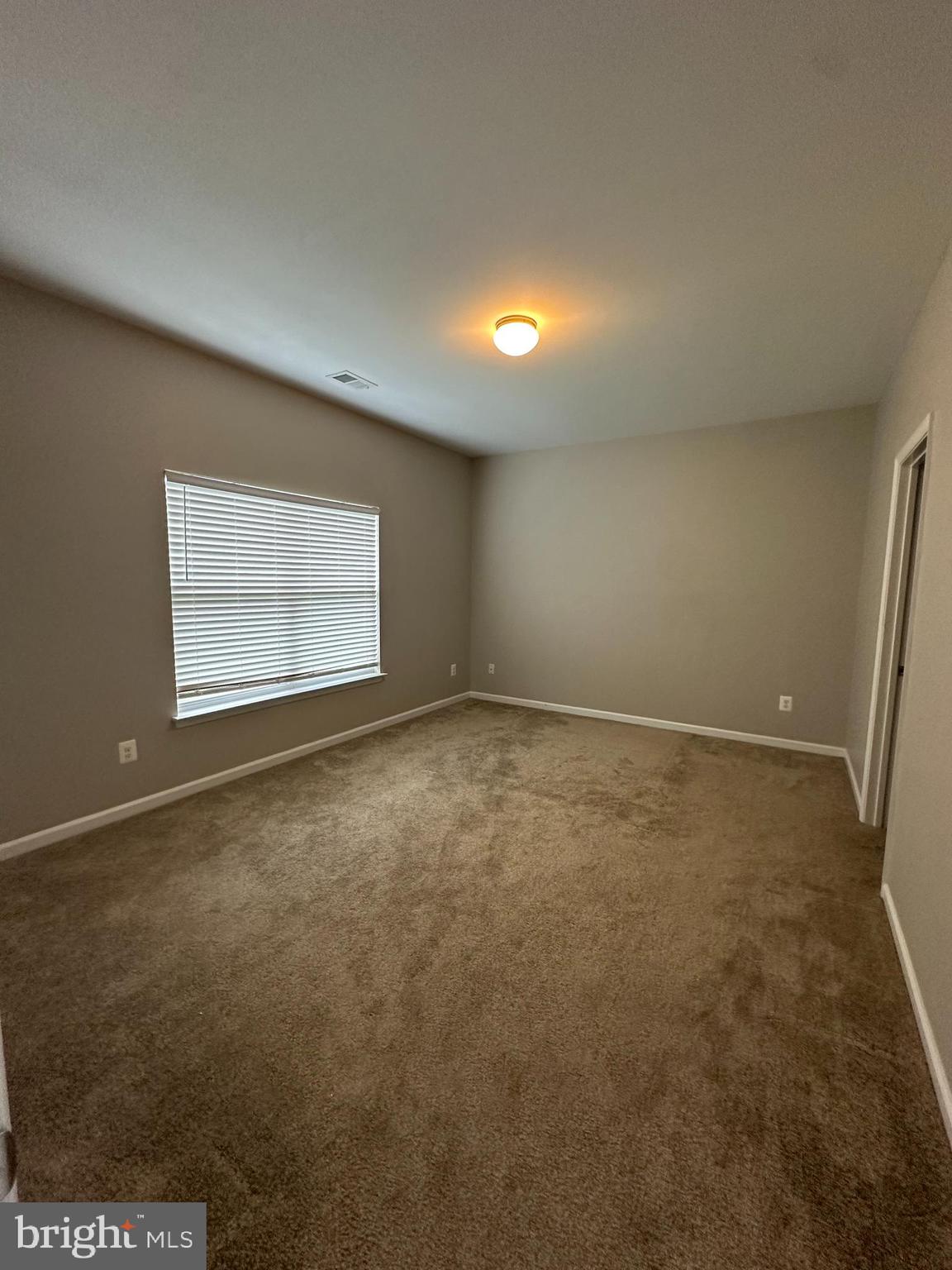 MCGINNIS POINT - Residential Lease