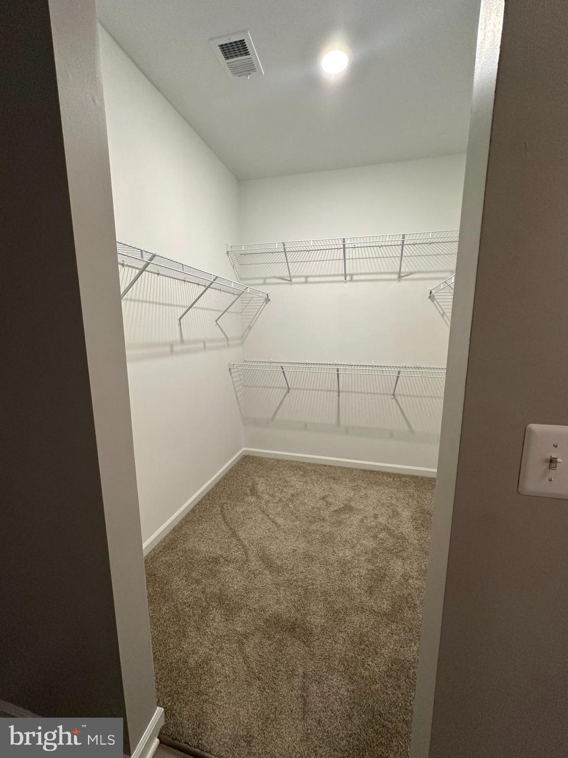 MCGINNIS POINT - Residential Lease