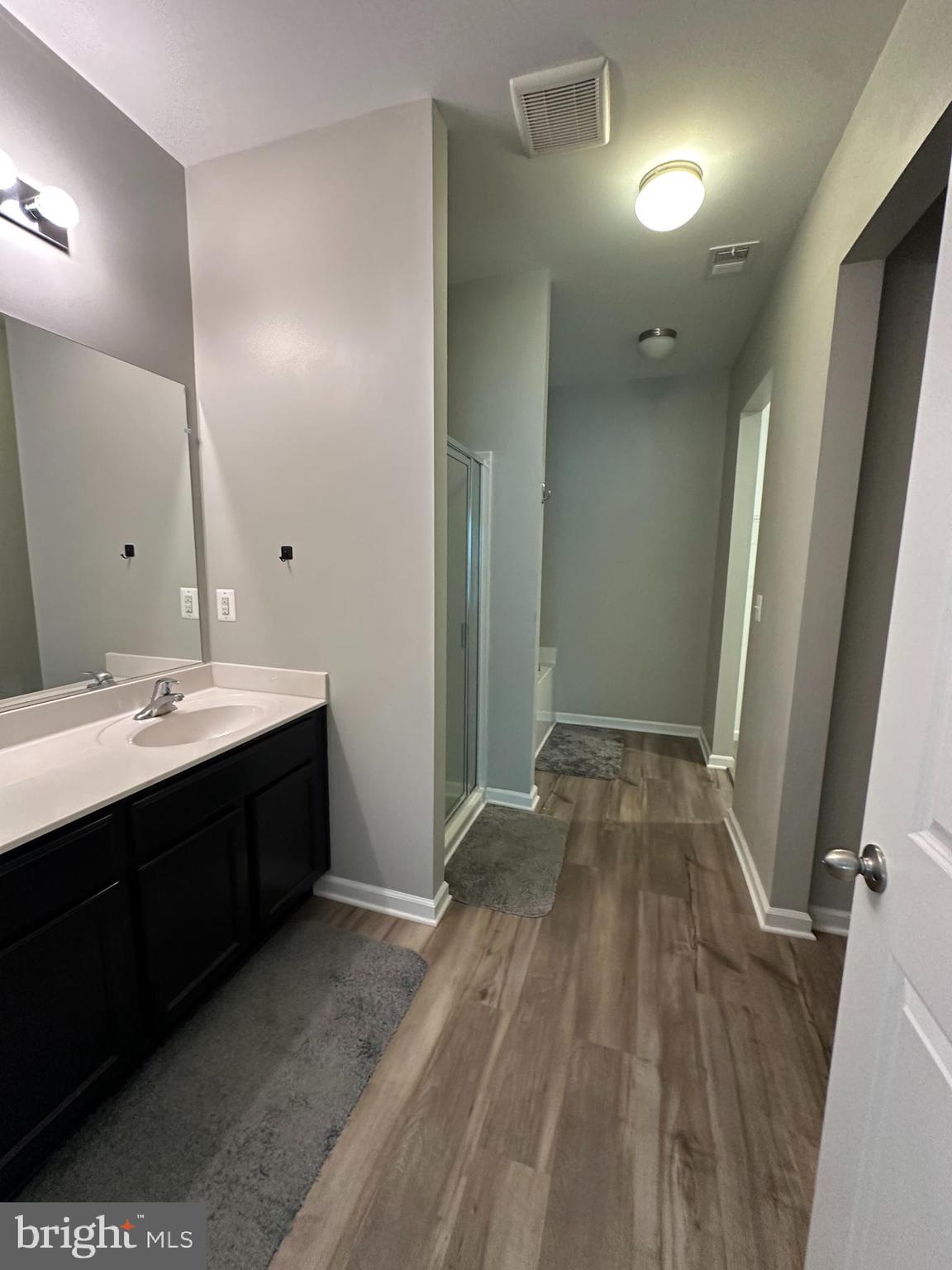 MCGINNIS POINT - Residential Lease