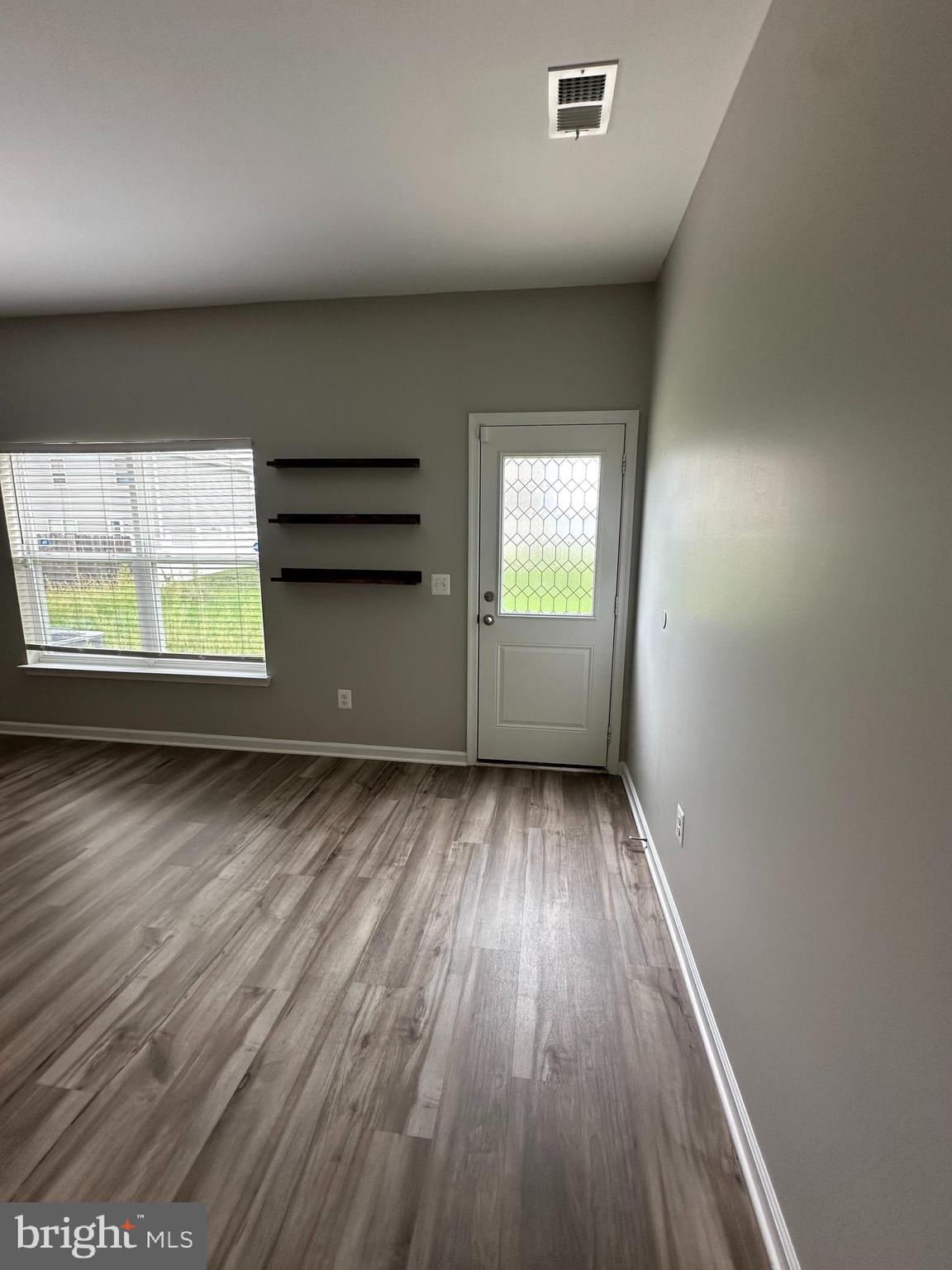 MCGINNIS POINT - Residential Lease