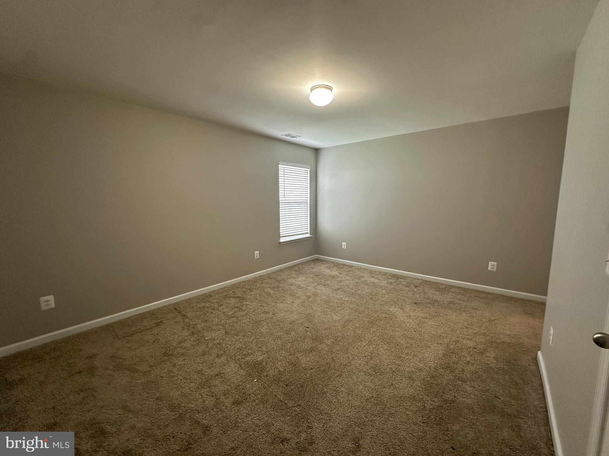 MCGINNIS POINT - Residential Lease