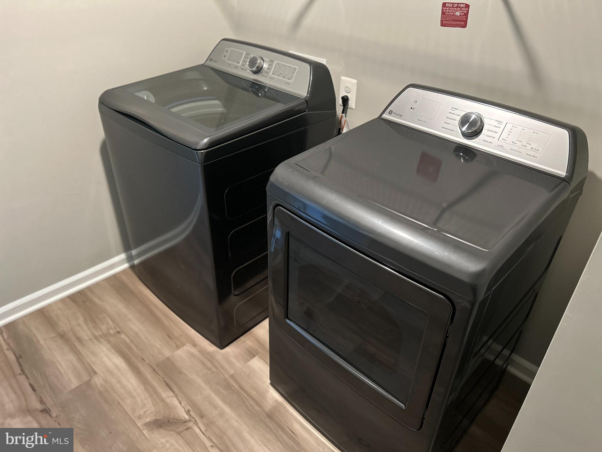 MCGINNIS POINT - Residential Lease