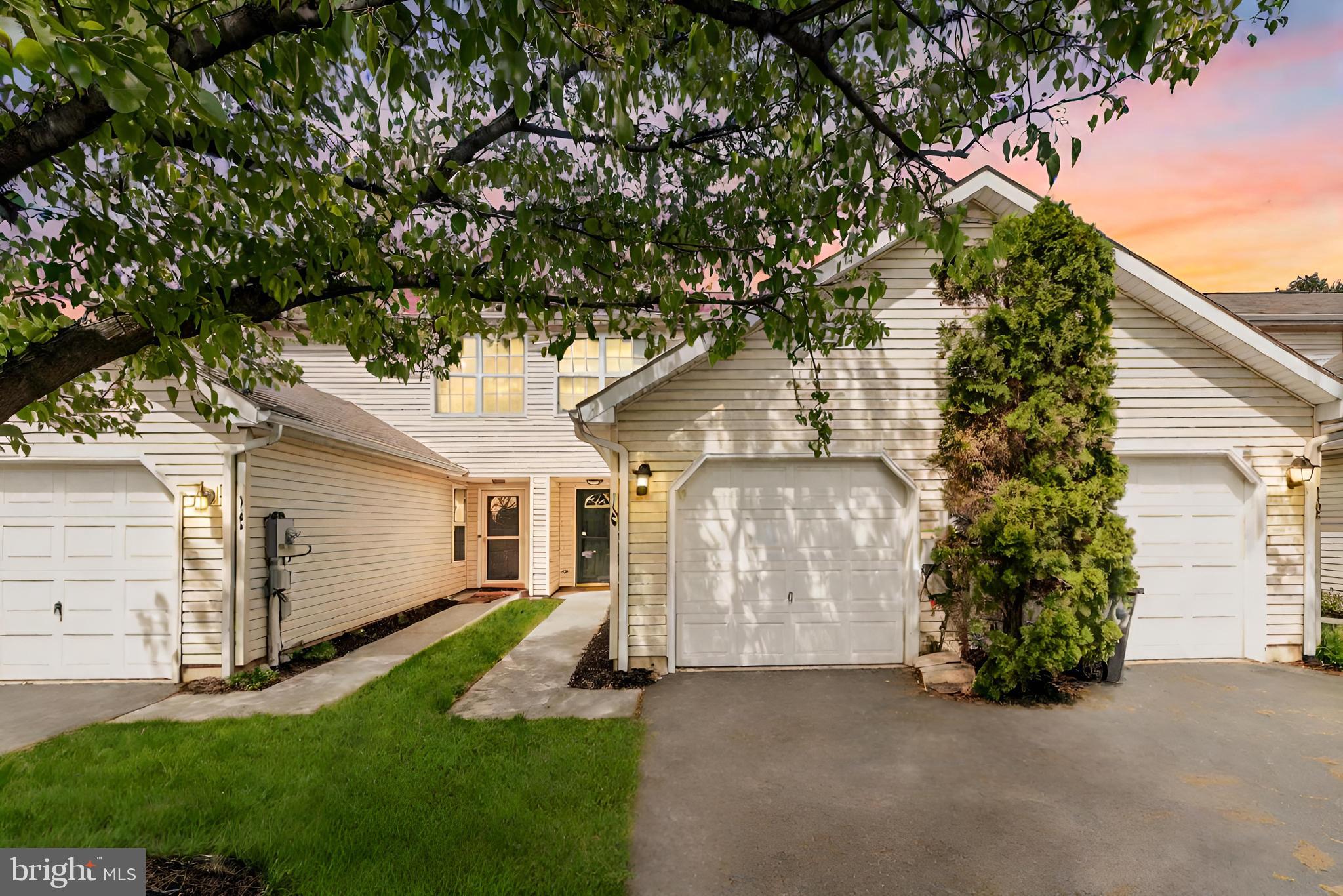 FAIRVIEW - Residential