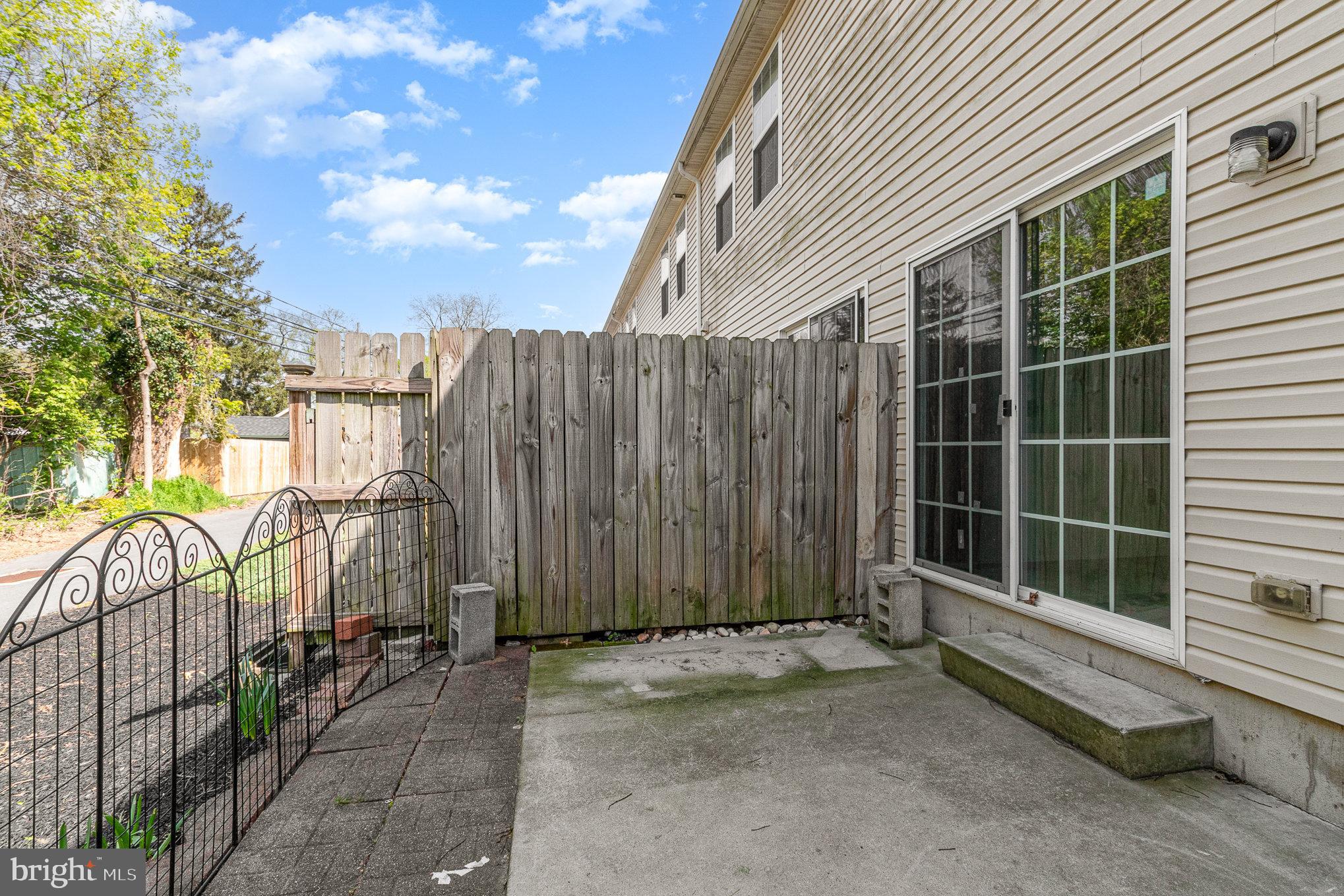 FAIRVIEW - Residential