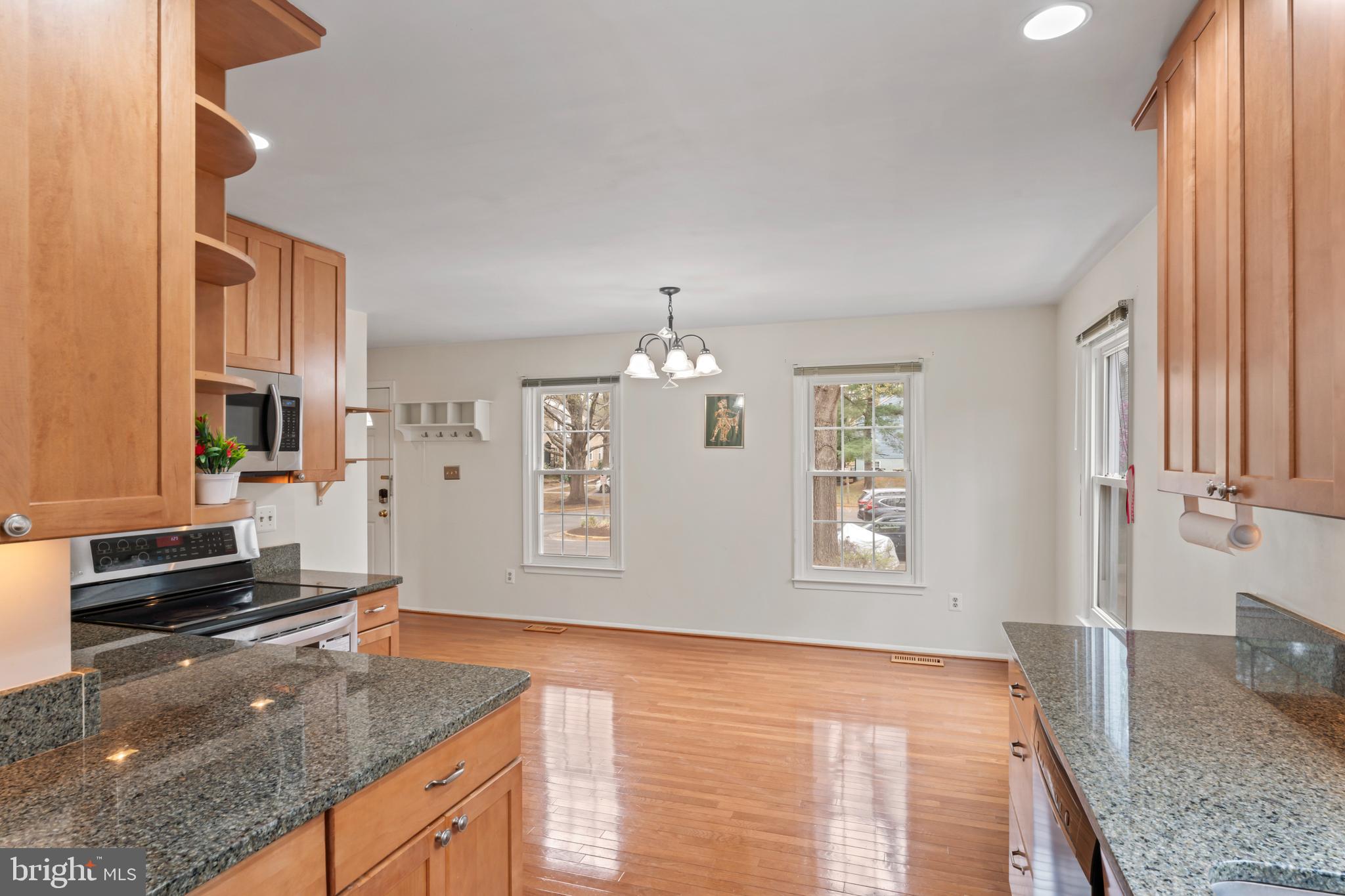 VILLA D ESTE VILLAGE - Residential