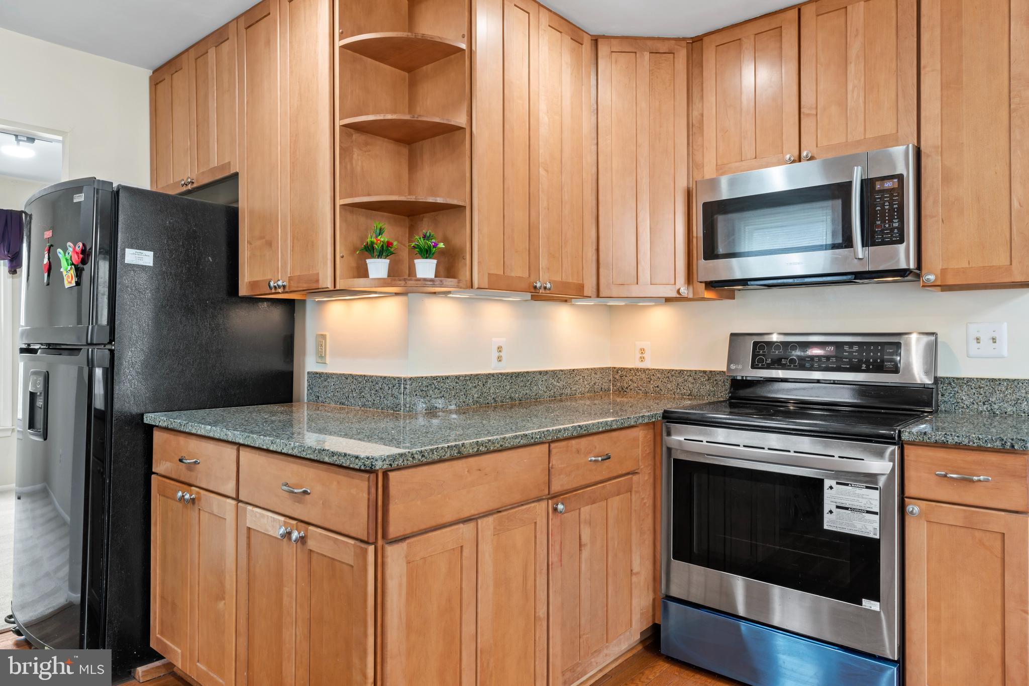 VILLA D ESTE VILLAGE - Residential