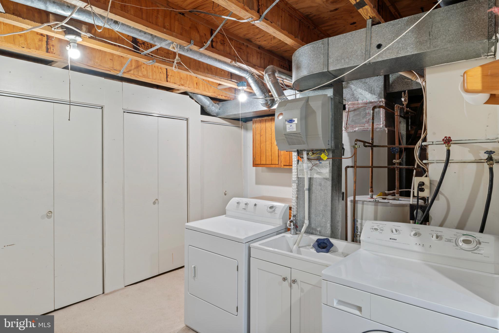 VILLA D ESTE VILLAGE - Residential