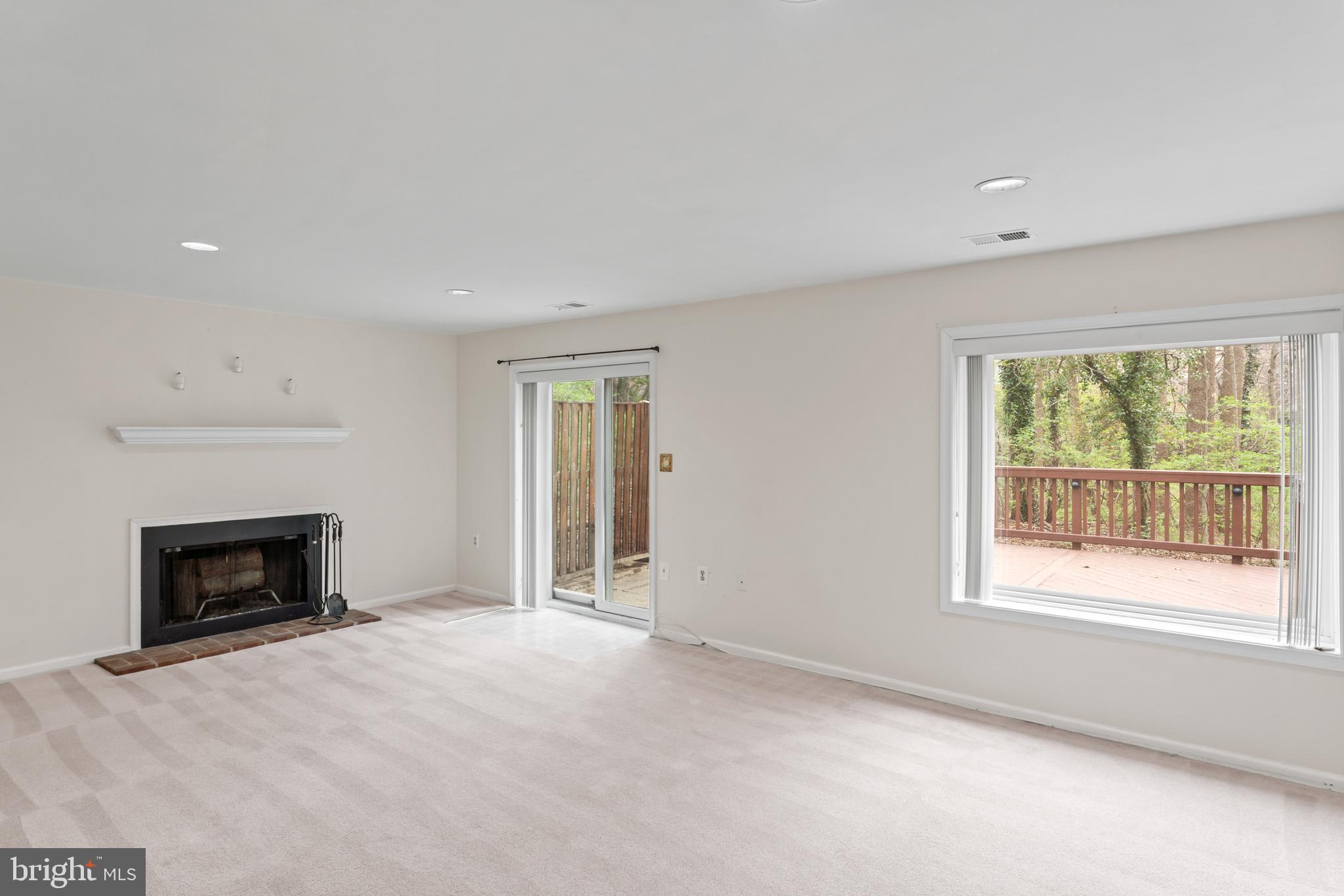 VILLA D ESTE VILLAGE - Residential