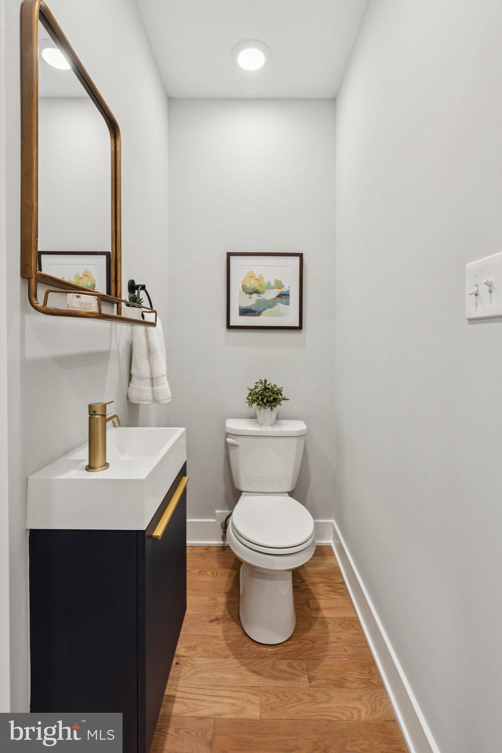 ROXBOROUGH - Residential