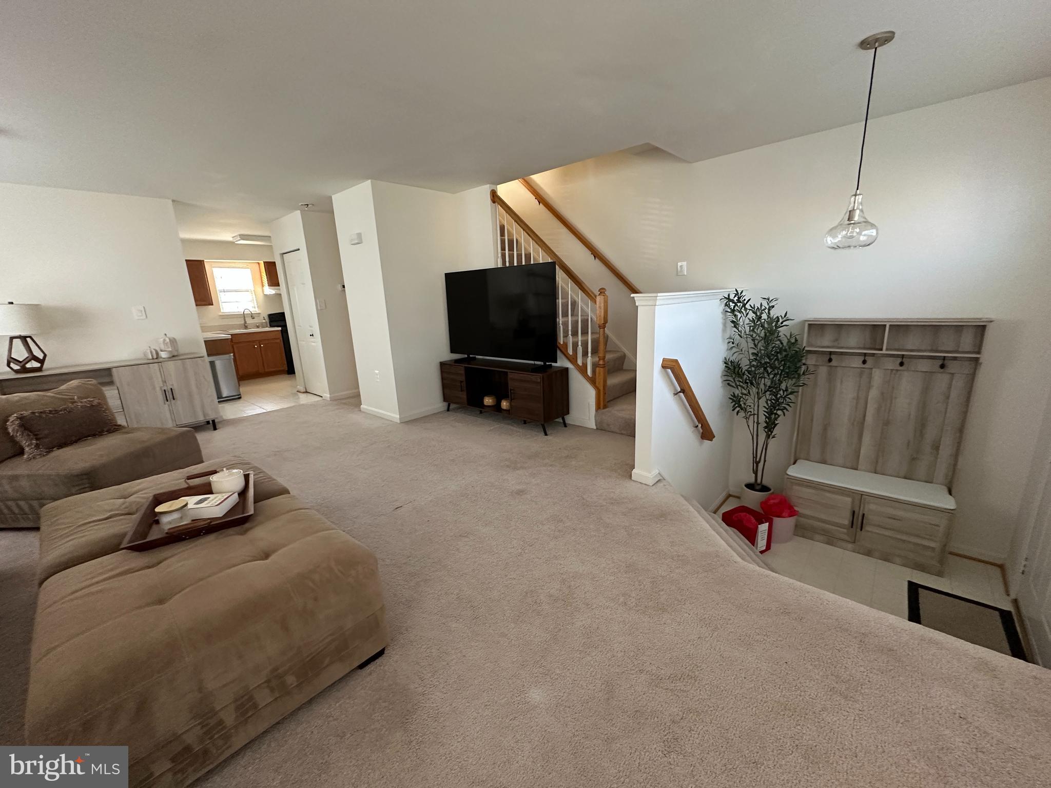 MAIN ST VILLAGE - Residential Lease