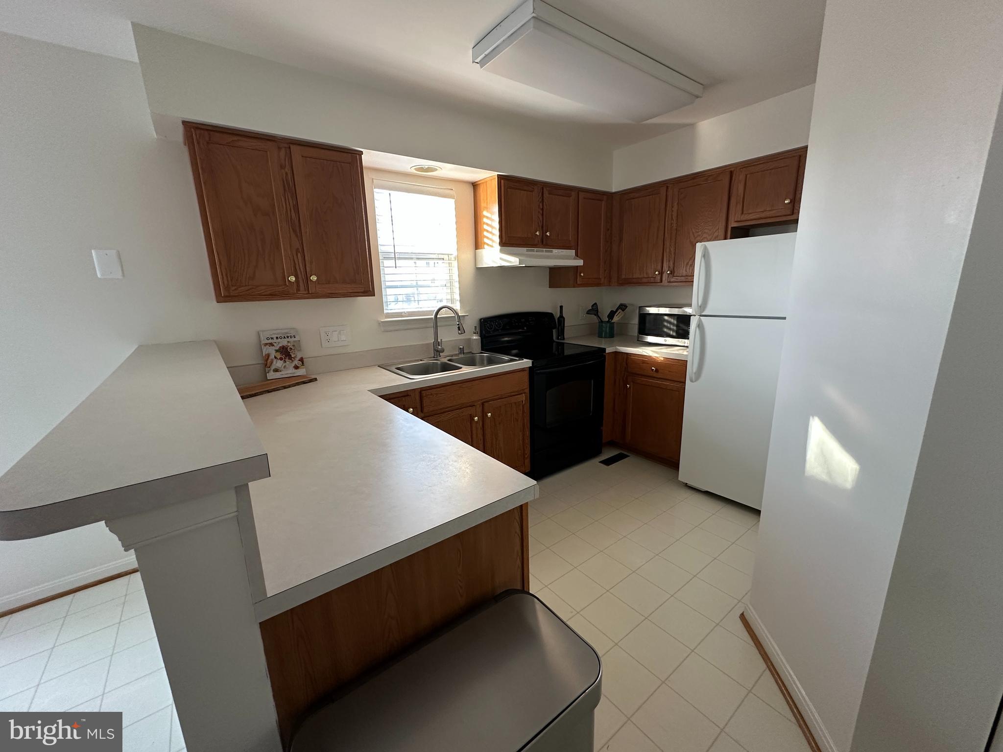 MAIN ST VILLAGE - Residential Lease