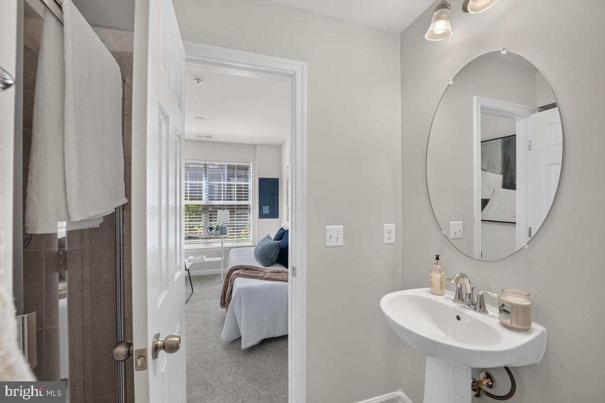 7103 WYTHE ALLEY