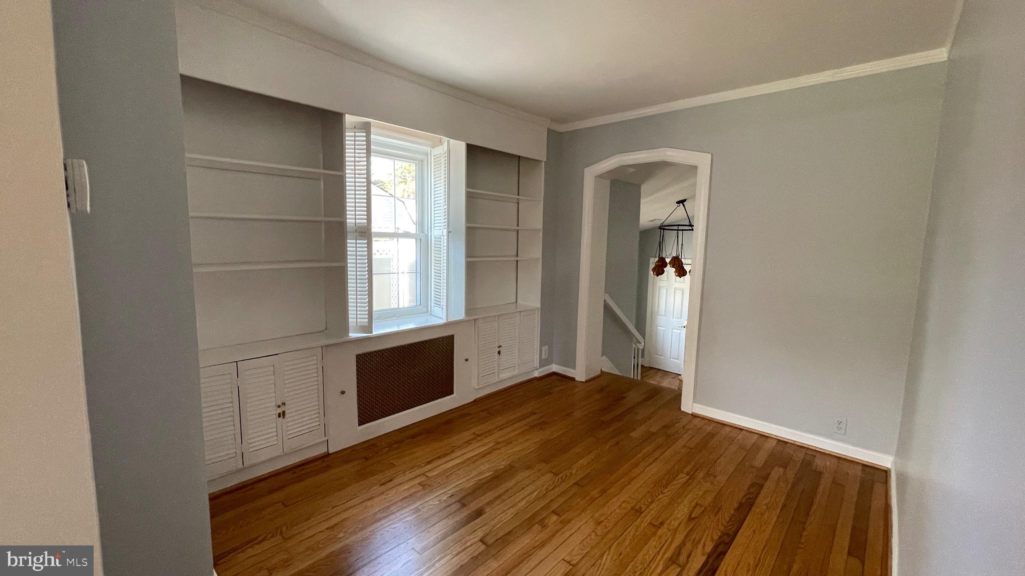 GRAYS OAKTON - Residential Lease