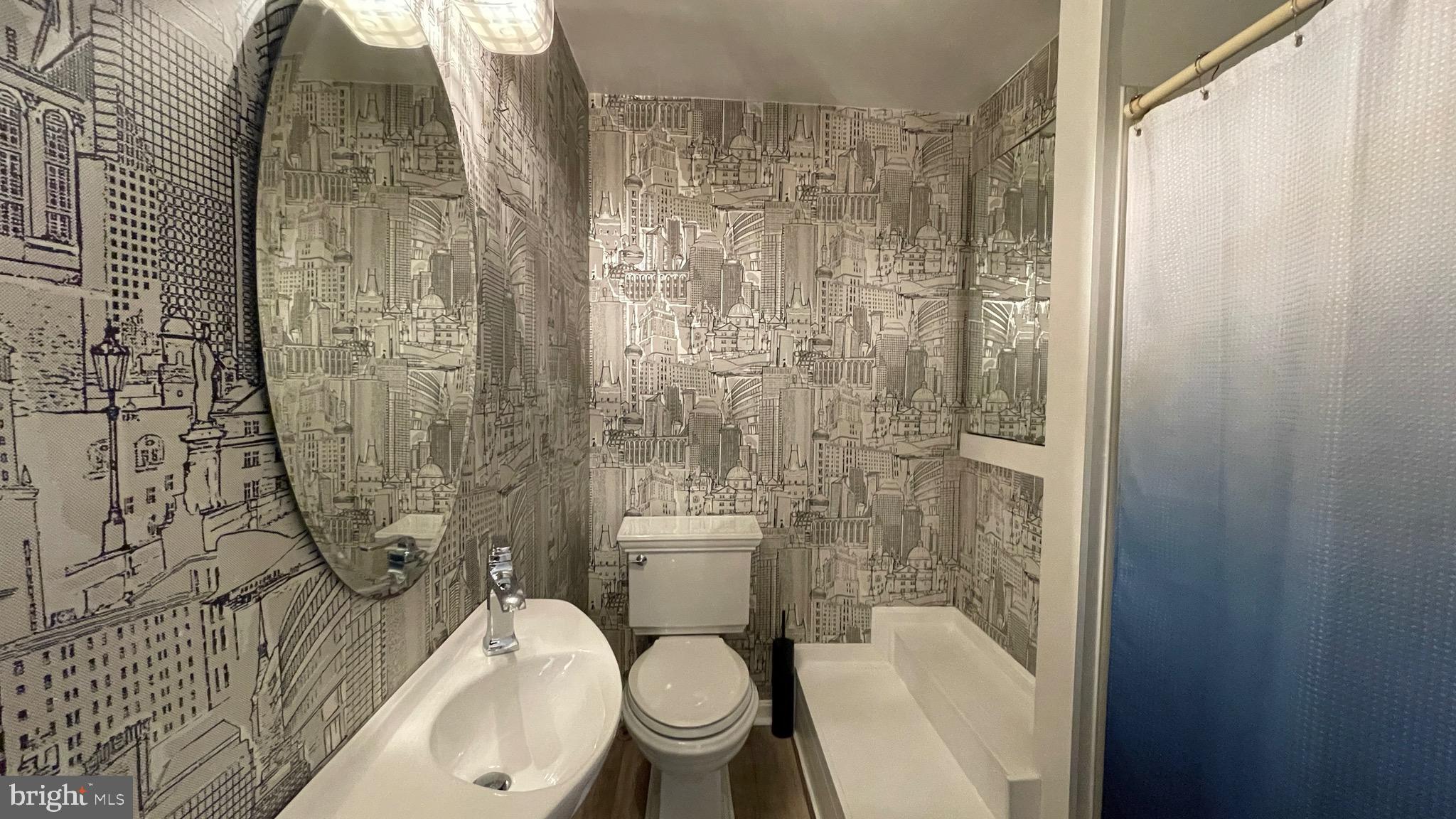 GRAYS OAKTON - Residential Lease