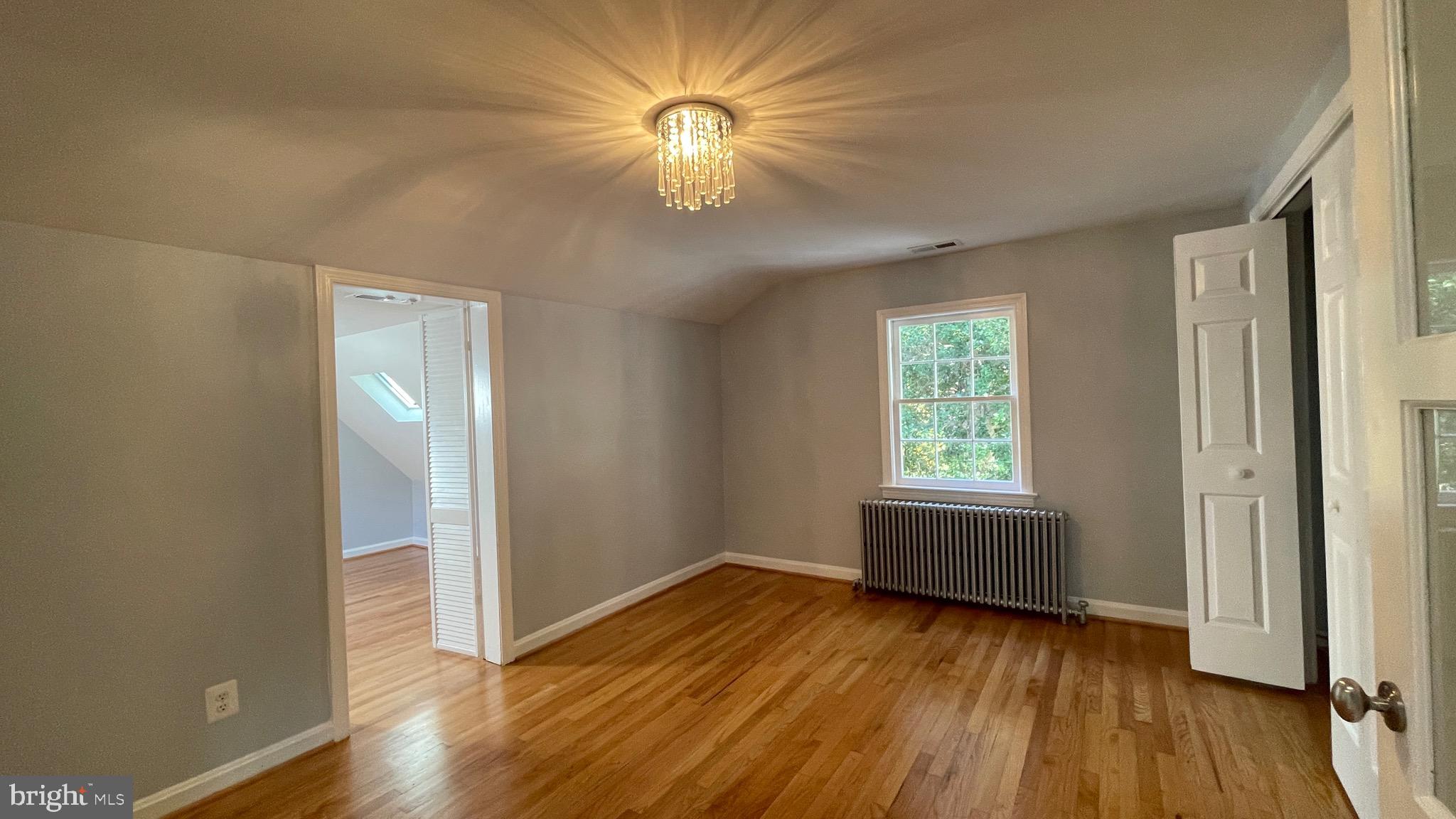 GRAYS OAKTON - Residential Lease