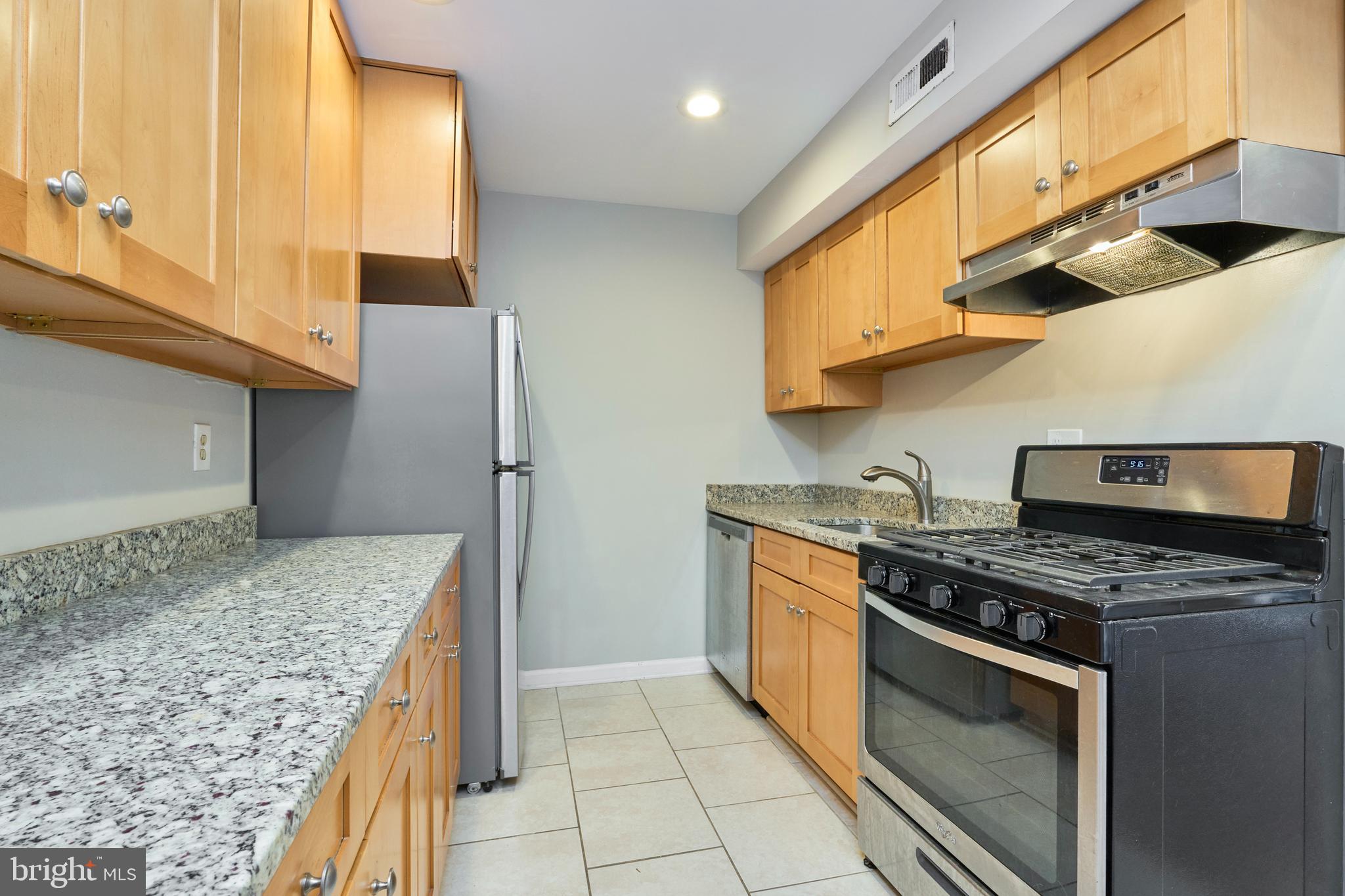 FALLS PLAZA - Residential