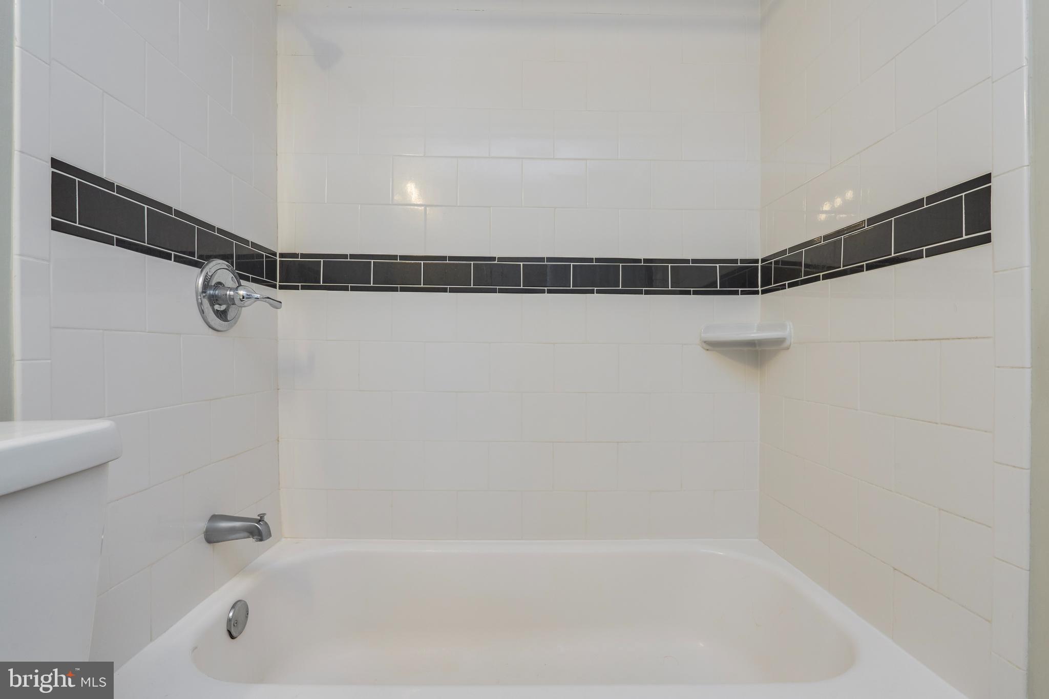 FALLS PLAZA - Residential