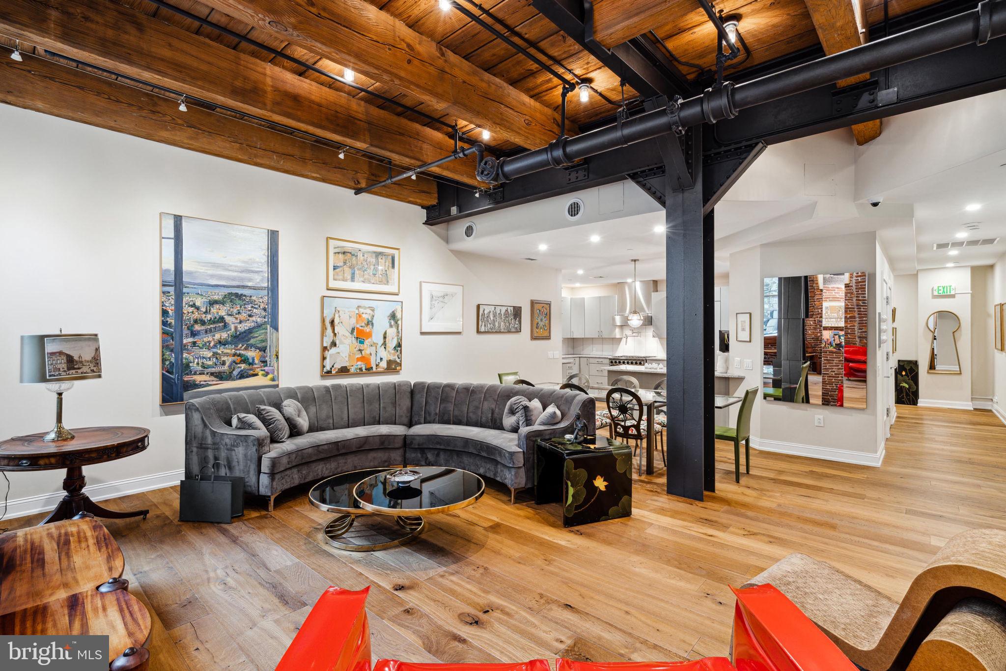 227 S 6TH STREET 31 3SE