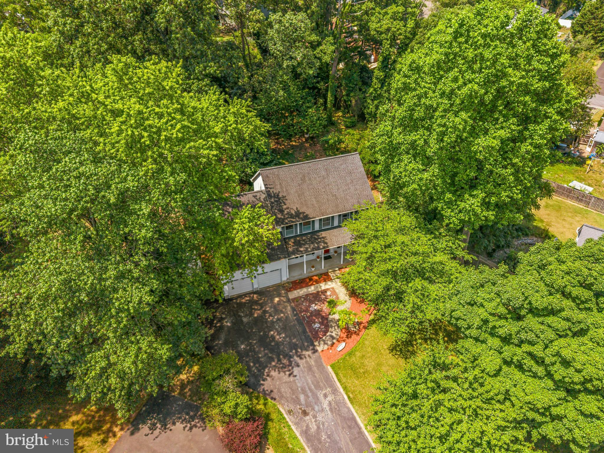 907 GOLDEN EYE COURT