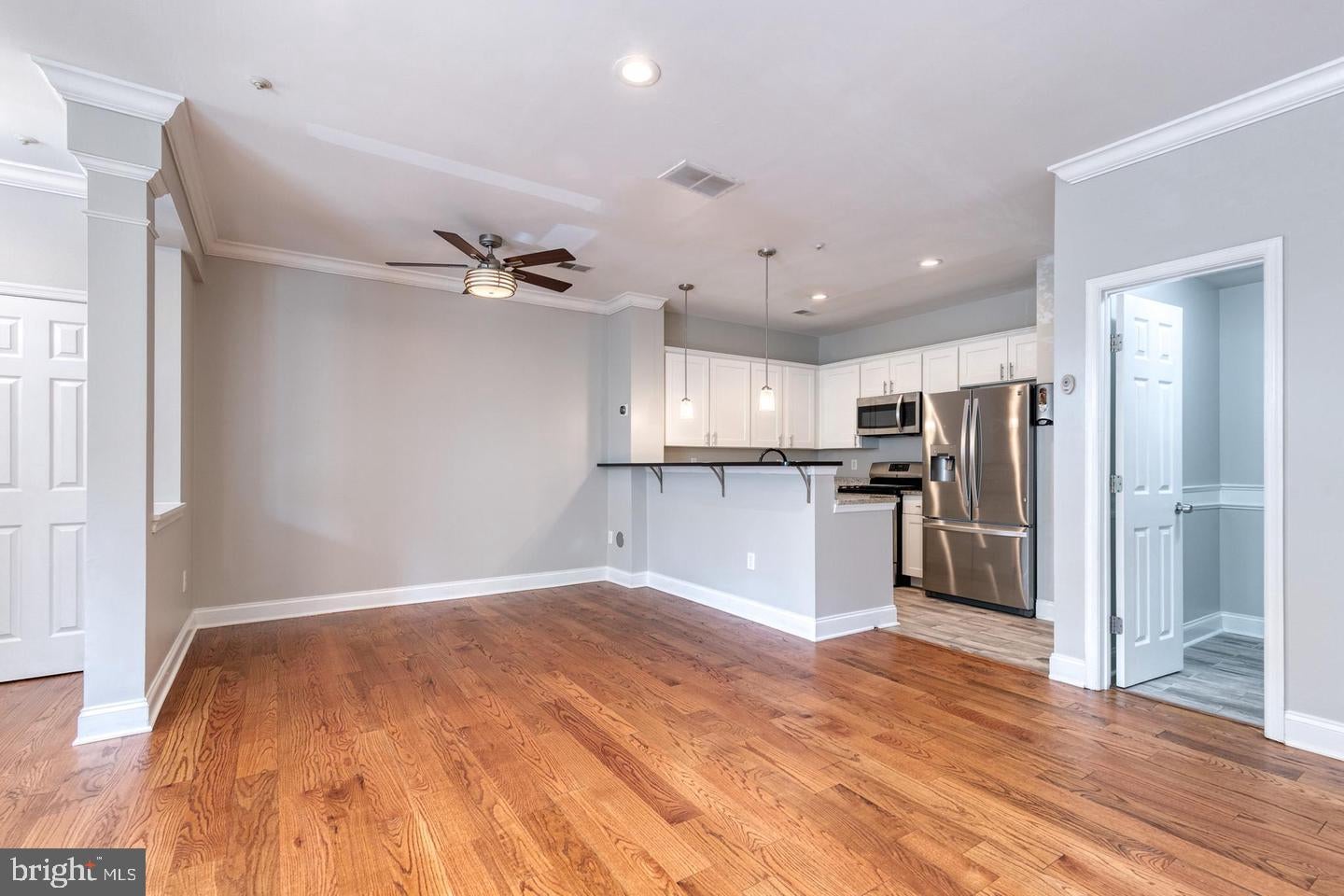 8716 GREEN FIELD COURT