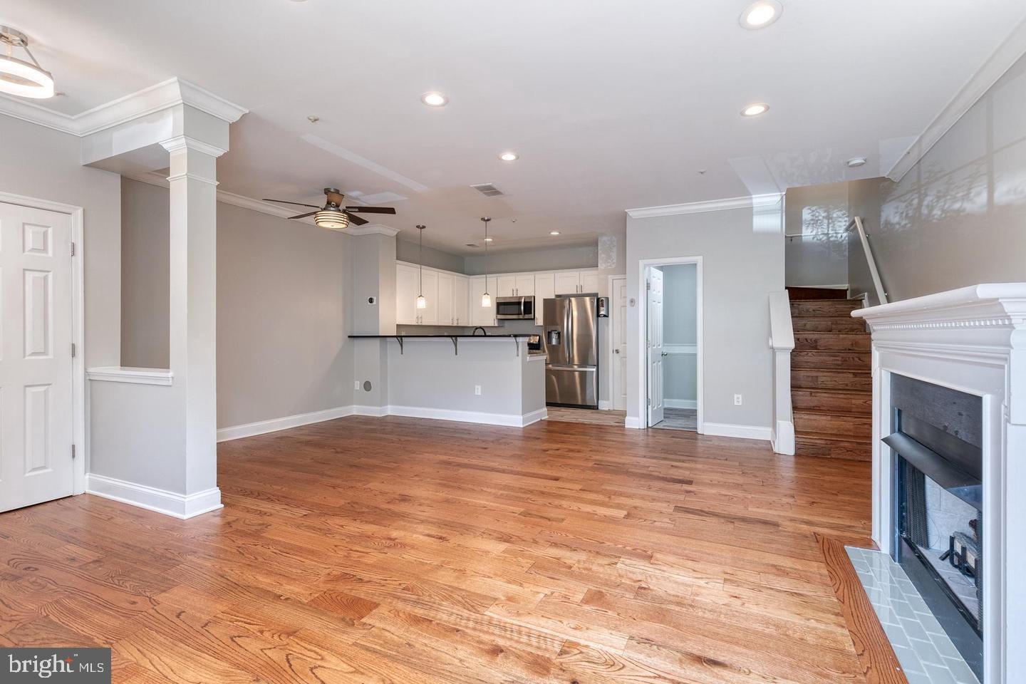8716 GREEN FIELD COURT