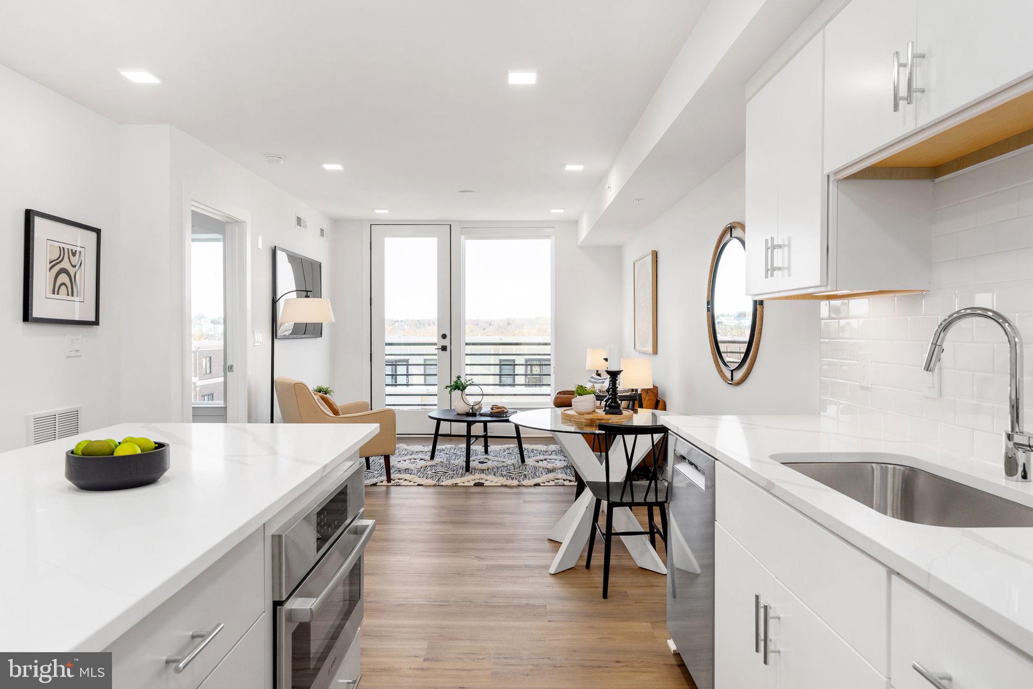 OLD TOWN ALEXANDRIA - Residential