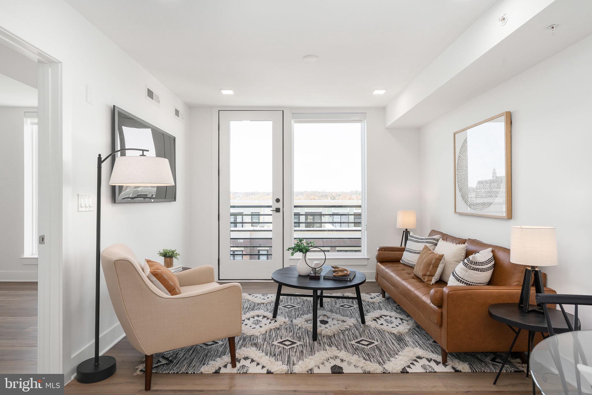 OLD TOWN ALEXANDRIA - Residential