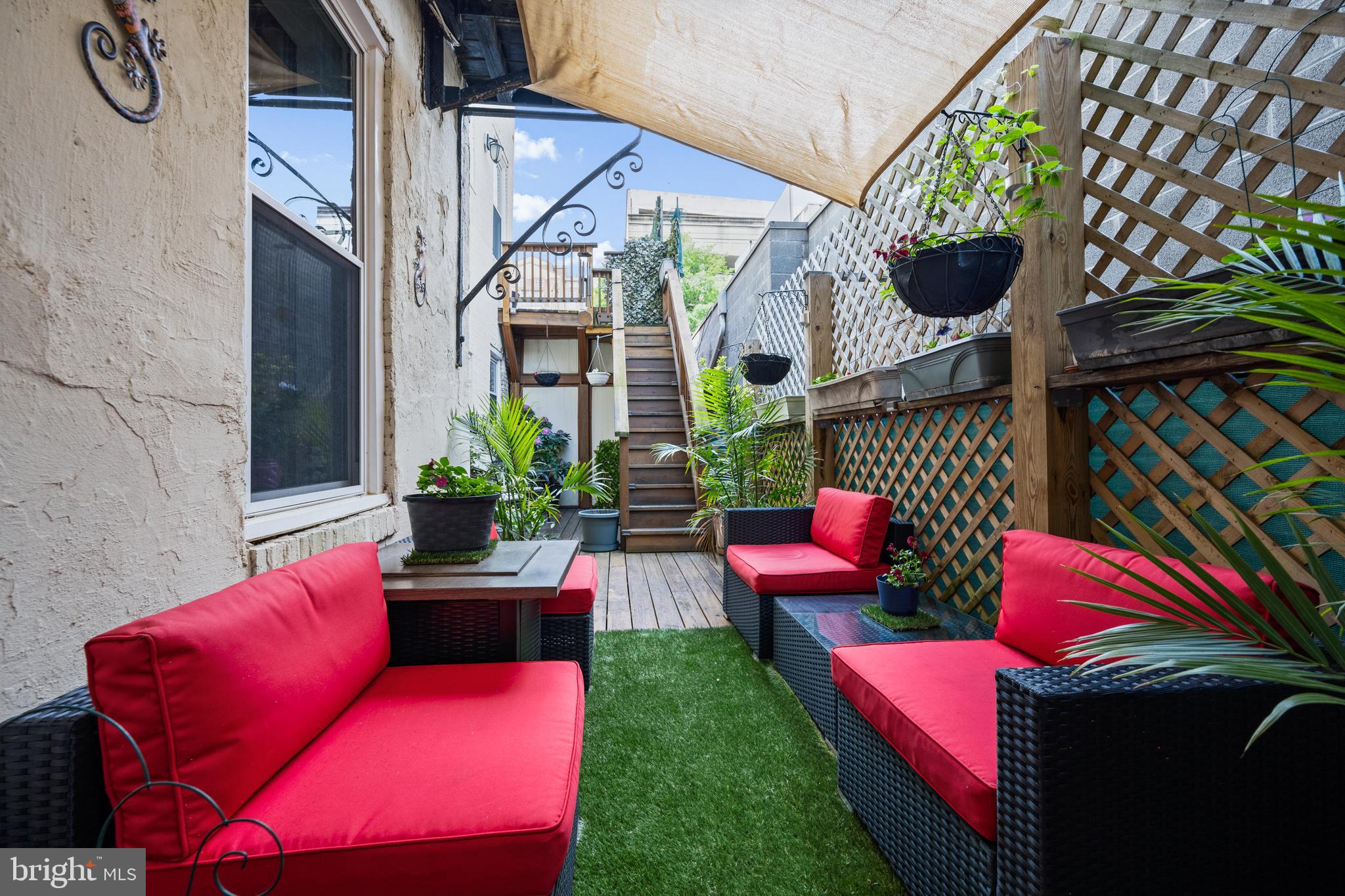 LITTLE ITALY - Residential Income