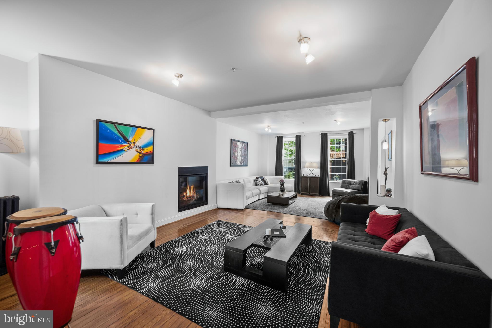 LITTLE ITALY - Residential Income