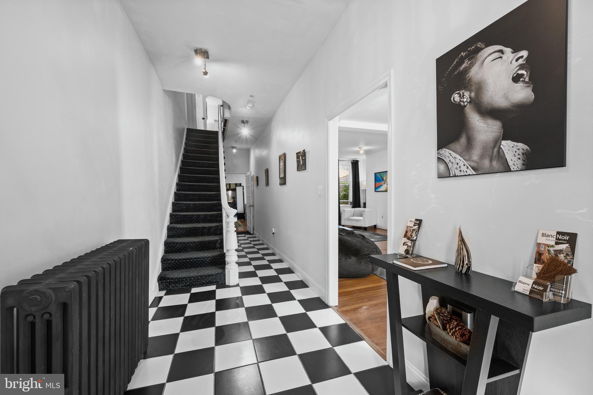 LITTLE ITALY - Residential Income