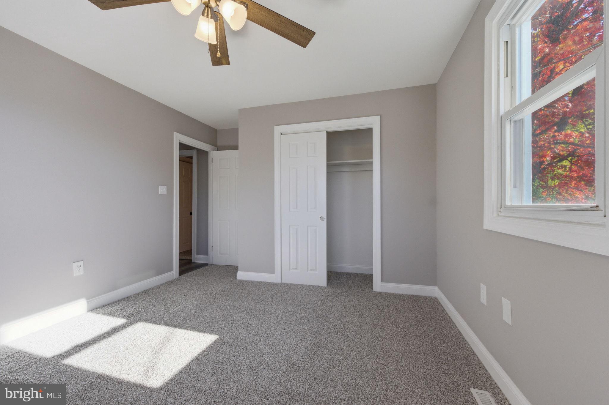 GRAYLYN CREST - Residential