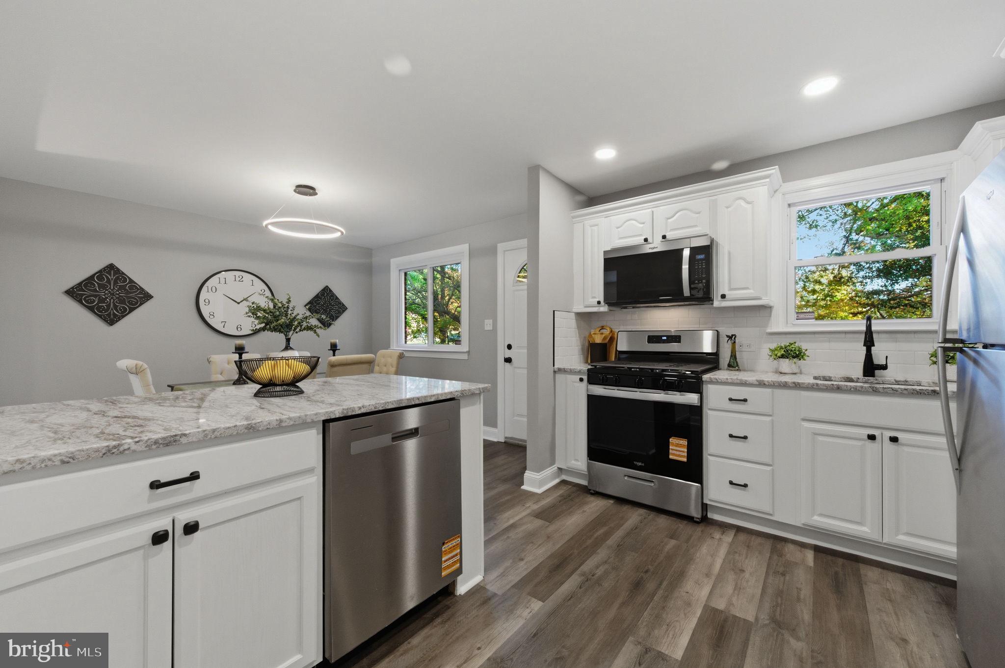 GRAYLYN CREST - Residential