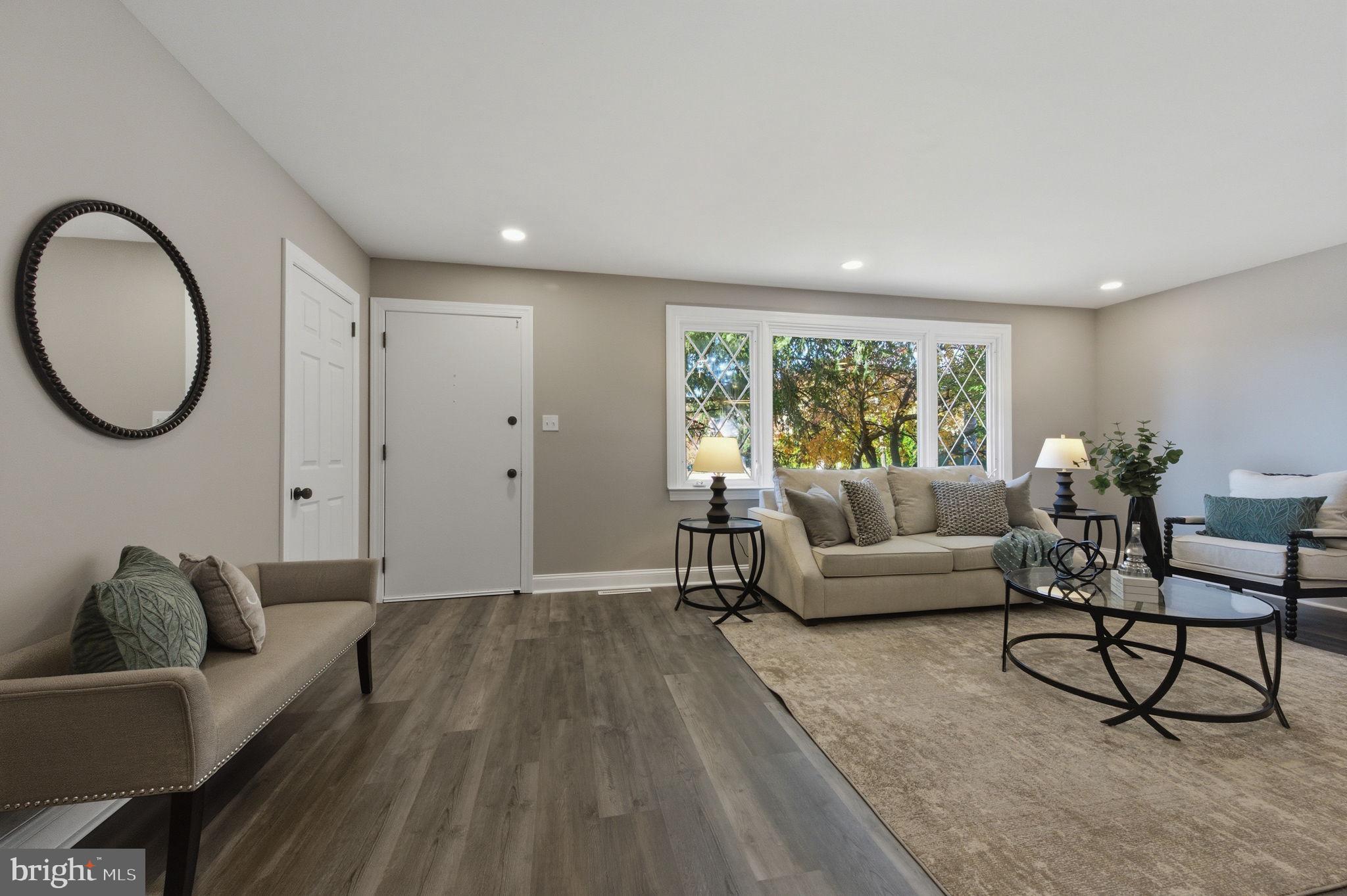 GRAYLYN CREST - Residential