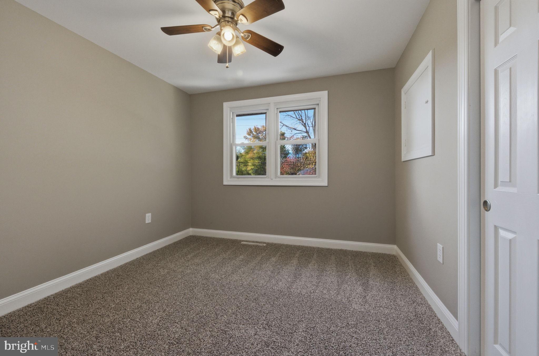 GRAYLYN CREST - Residential