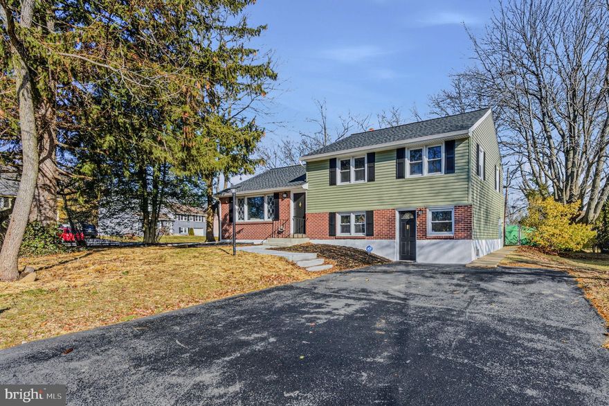 Turnkey Perfection in Highly Sought-After Graylyn Crest! 🏡
Update - a 30' wide driveway has been added onto the Floral Ln side of the house for additional or primary parking. Welcome to your dream home! This beautifully updated 4-bedroom, 2.5-bath split-level residence in desirable Graylyn Crest is ready for you to move right in. Every major component and surface has been recently renovated to meet the demands of today's discerning buyer. Interior Highlights: Stunning Updates! Completely Fresh Look: New flooring and paint flow seamlessly throughout the entire home. Gourmet Kitchen: Recently updated, featuring new stainless steel appliances, stylish tile backsplash, and elegant granite countertops. Modern Bathrooms: All baths have been refreshed with new tubs and showers, contemporary fixtures, stylish tile work, and new vanities. Exterior & Mechanical: Peace of Mind Included! Enjoy worry-free living with extensive and recent updates:
New Roof with a valuable transferable warranty. New Stamped Concrete Walkway providing great curb appeal. Major System Updates: Siding: 2020, Heater: 2020, New A/C: 2024, Water Heater: 2019, Pool Liner replaced in 2021 with a transferable warranty—perfect for summer entertaining! This home offers unparalleled value and the assurance of quality updates. Don't miss this opportunity for nothing-to-do-but-unpack living in a fantastic neighborhood!
Seller is a licensed DE Realtor.