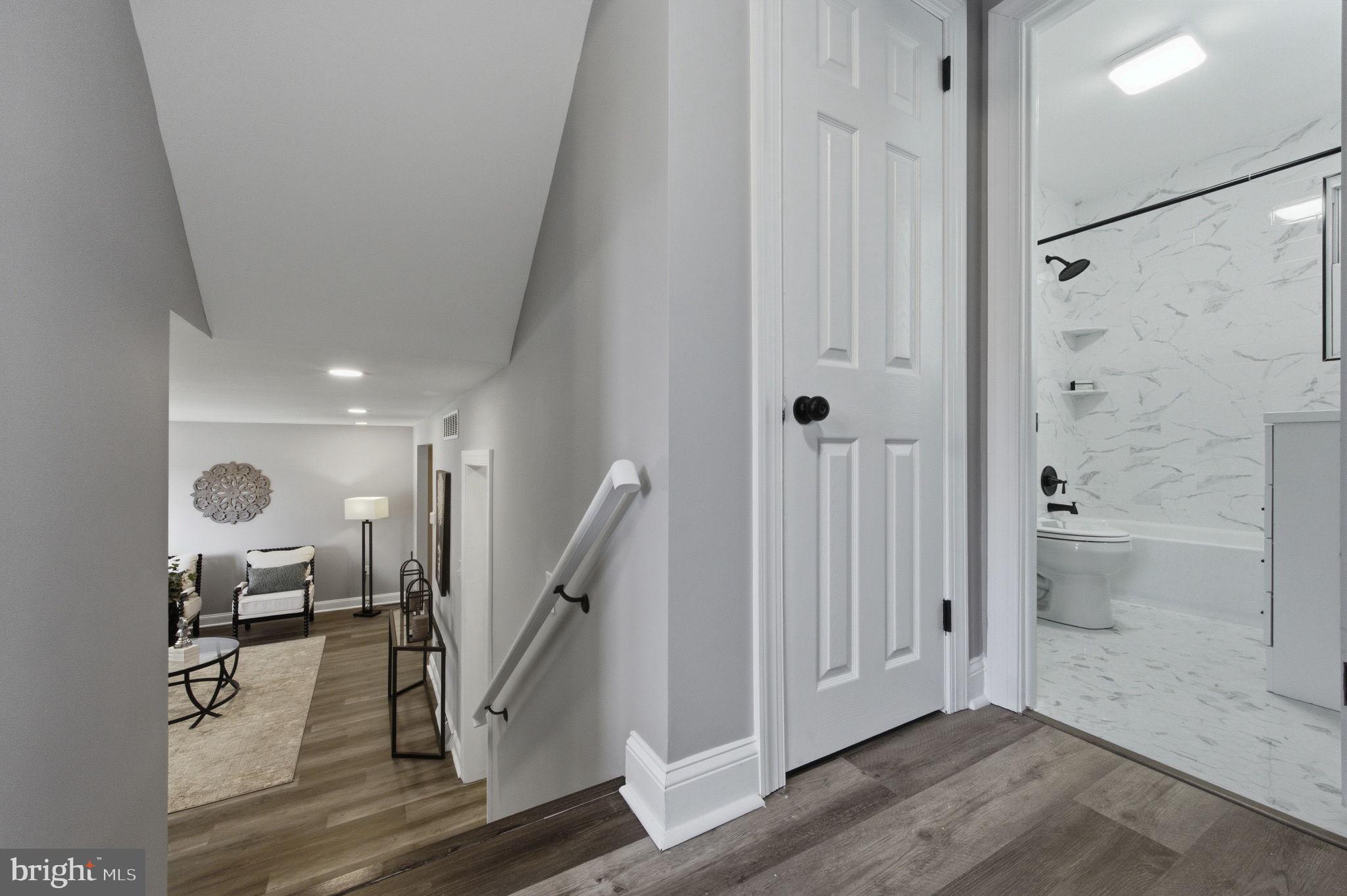 GRAYLYN CREST - Residential