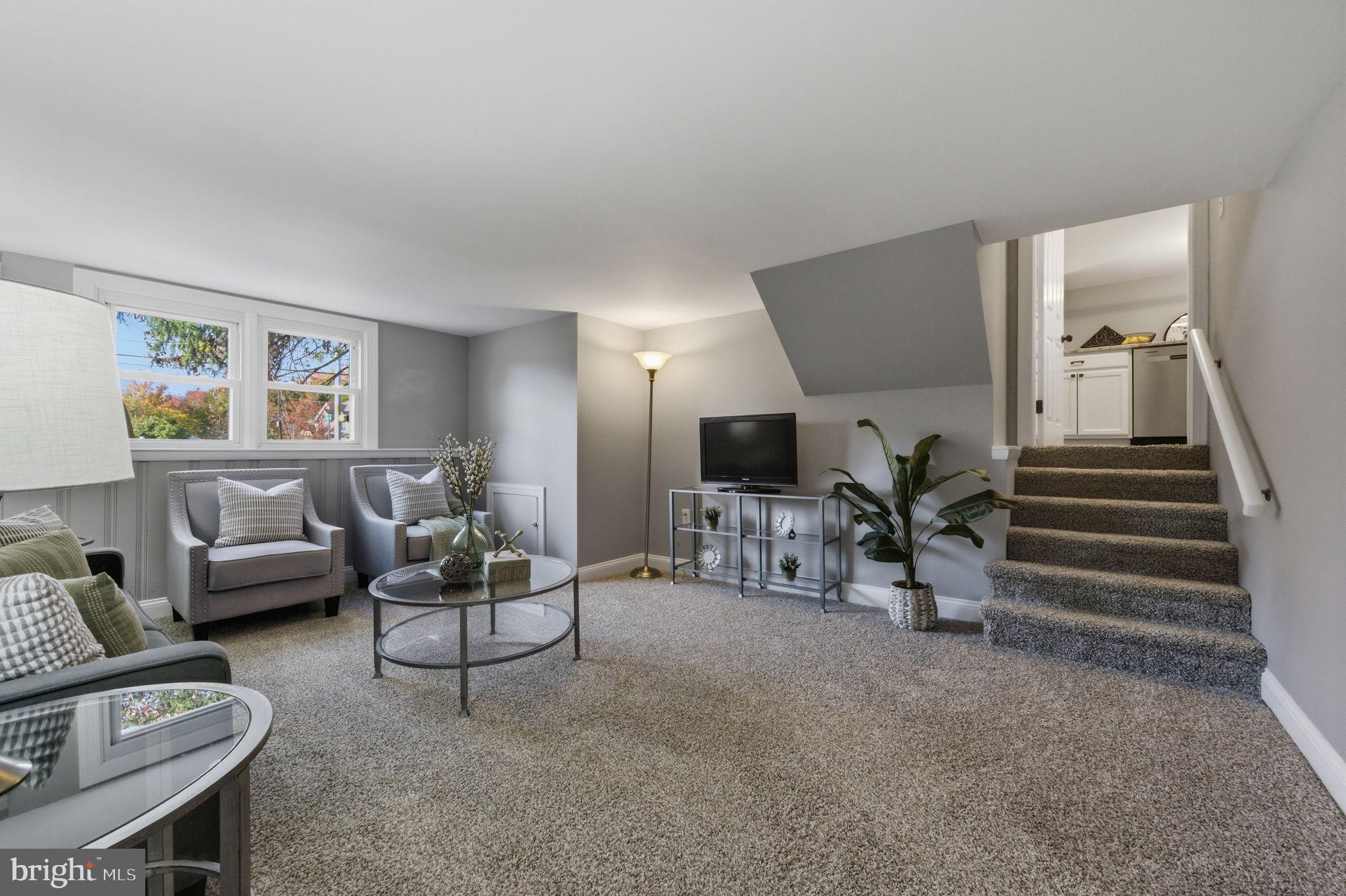 GRAYLYN CREST - Residential