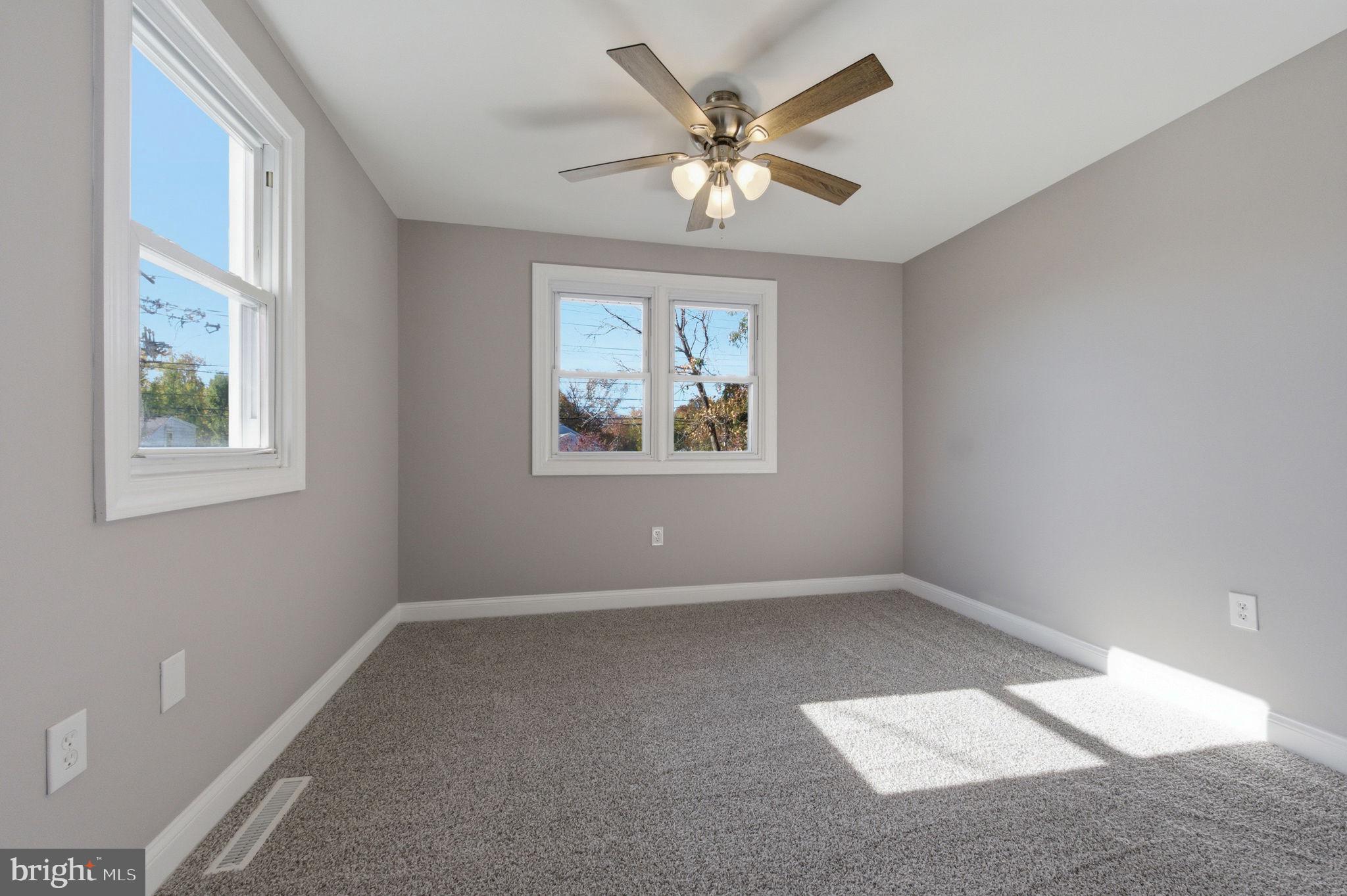 GRAYLYN CREST - Residential