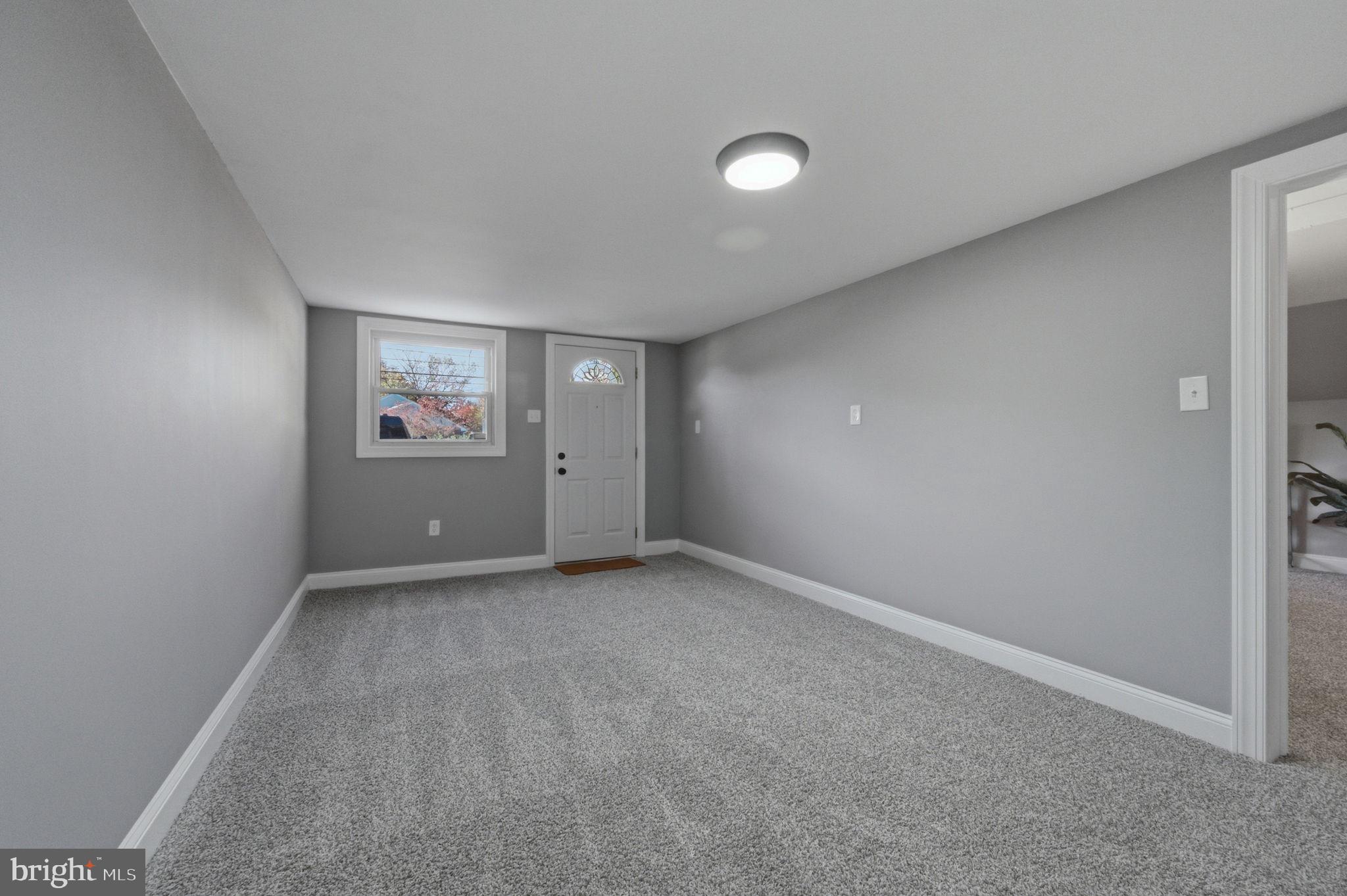 GRAYLYN CREST - Residential