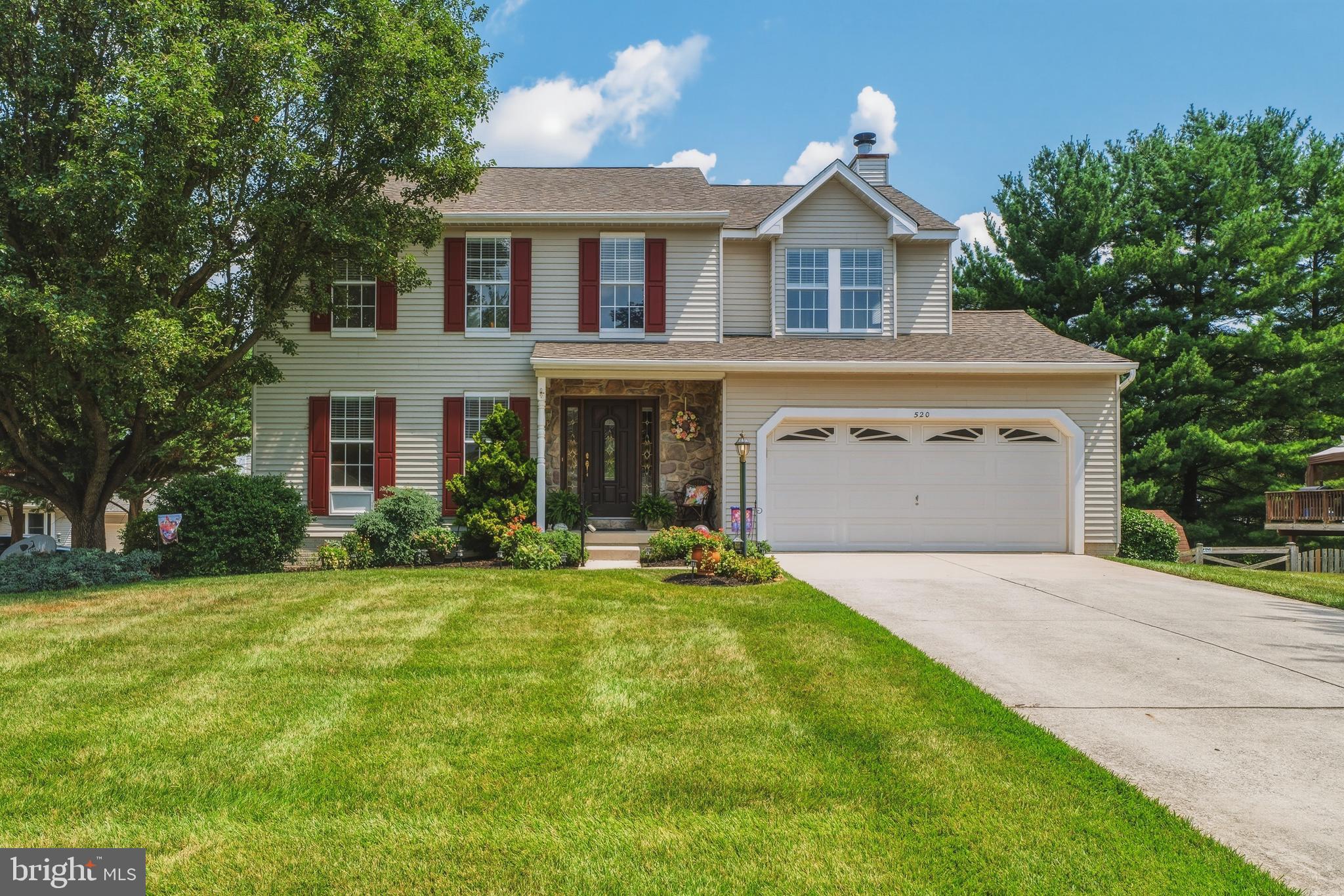 520 YELLOW LILY COURT