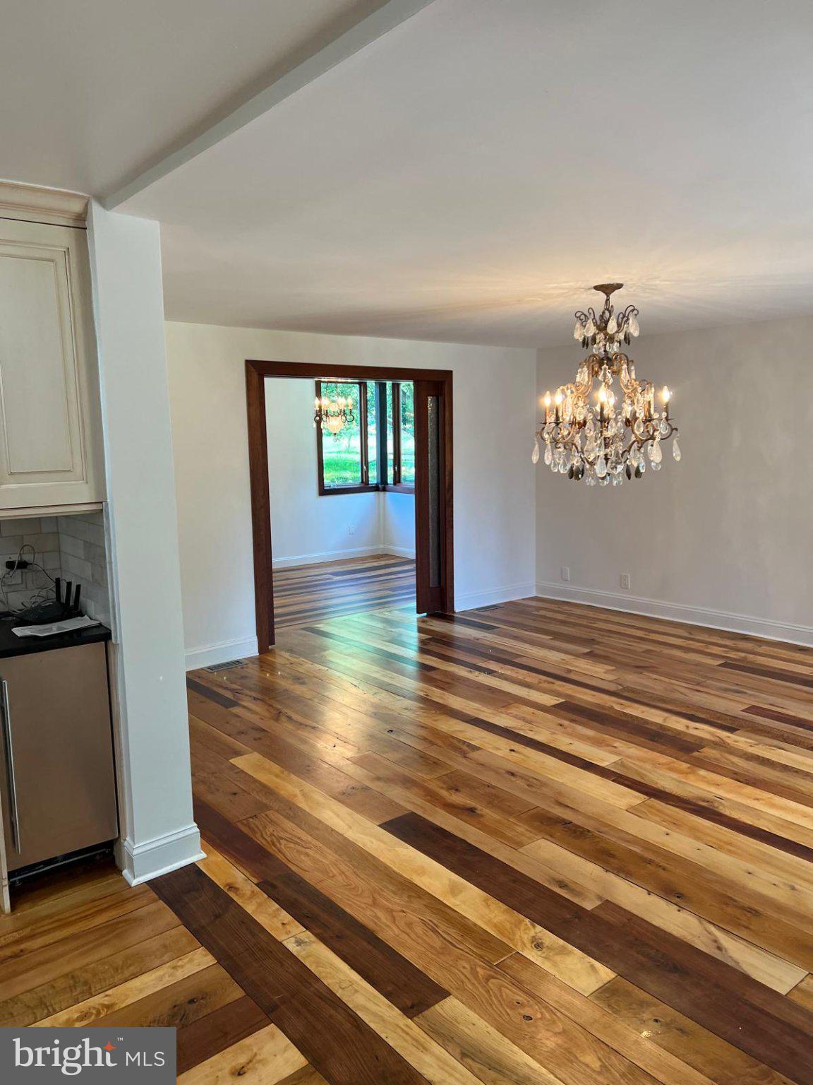 POTOMAC OUTSIDE - Residential