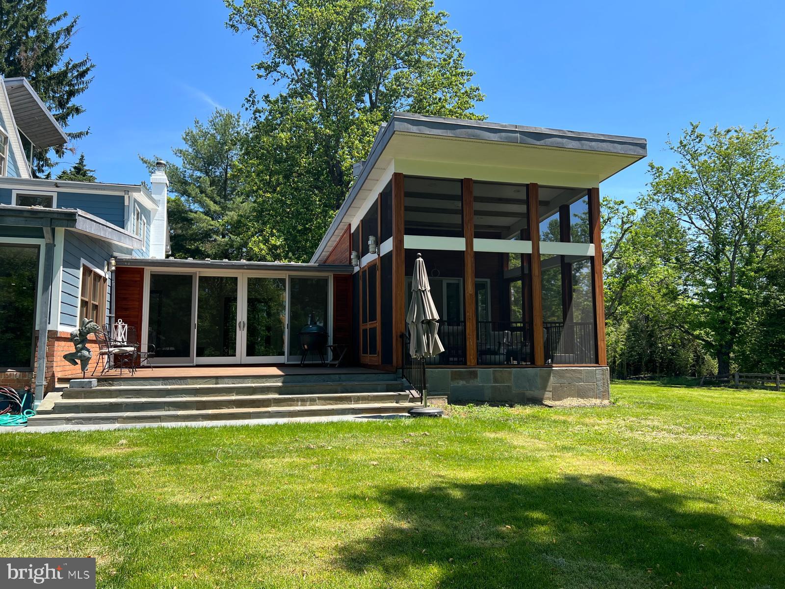 POTOMAC OUTSIDE - Residential