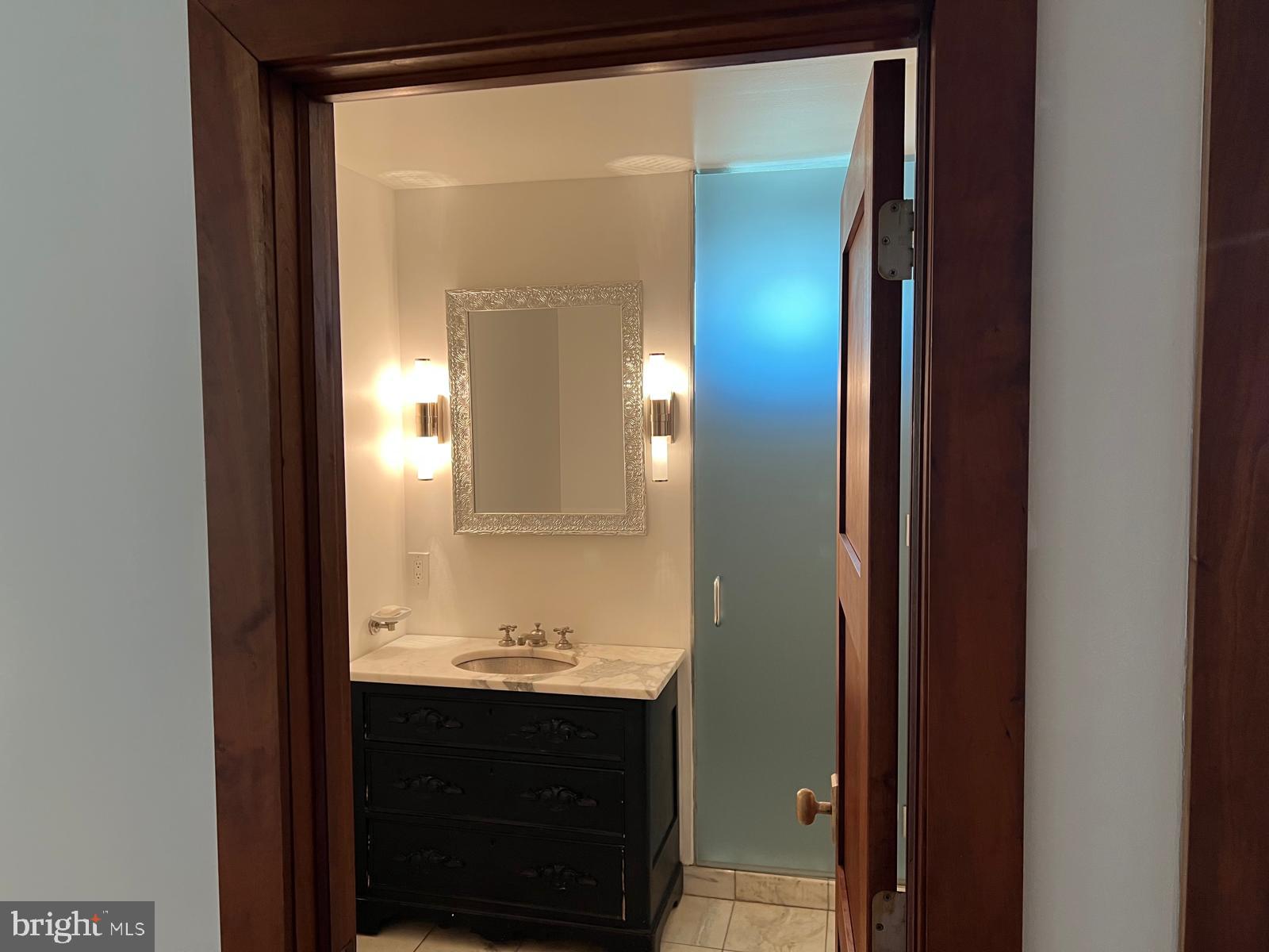 POTOMAC OUTSIDE - Residential