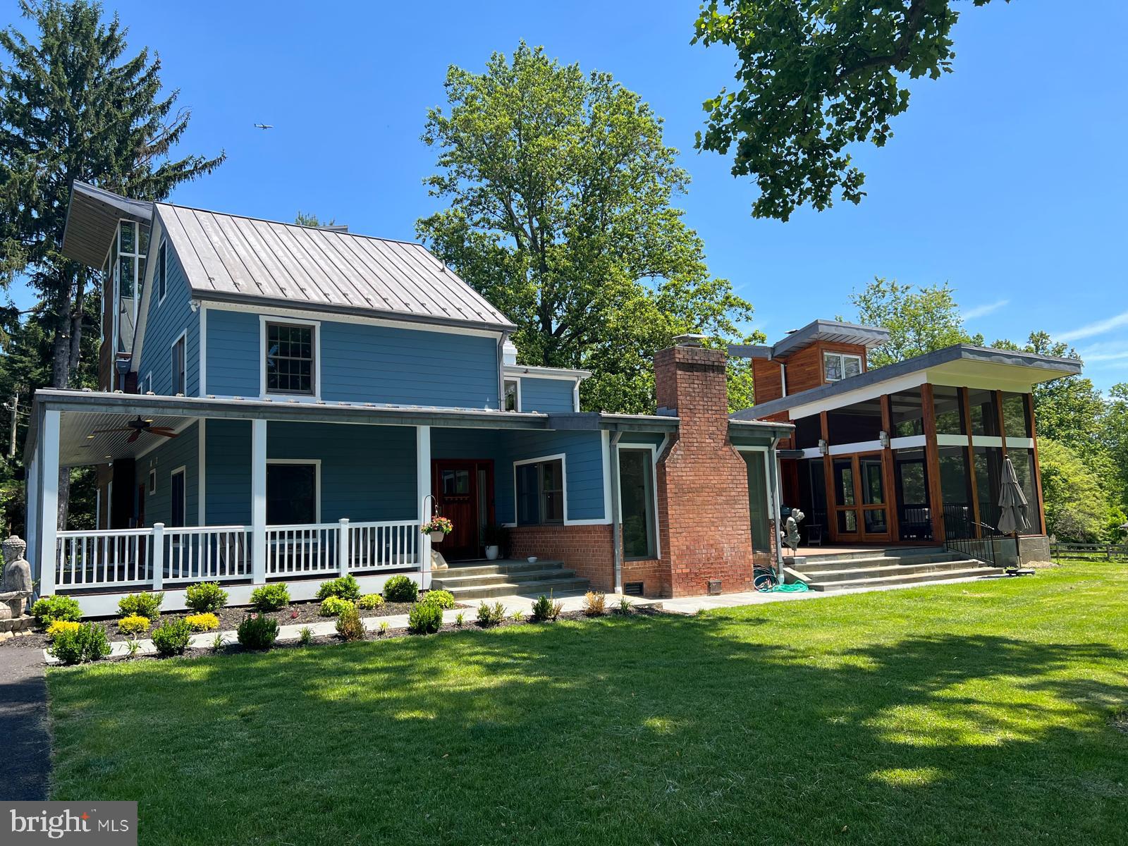 POTOMAC OUTSIDE - Residential