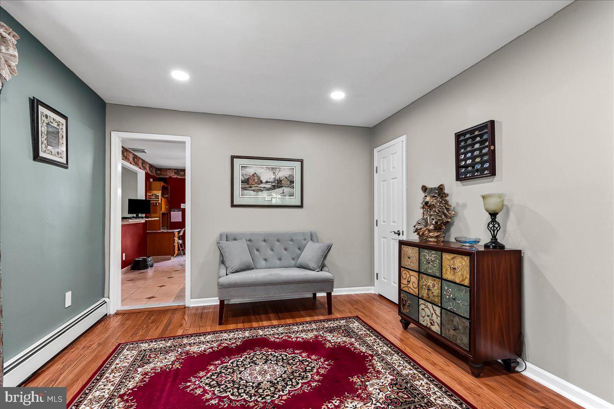 207 WALTER DRIVE