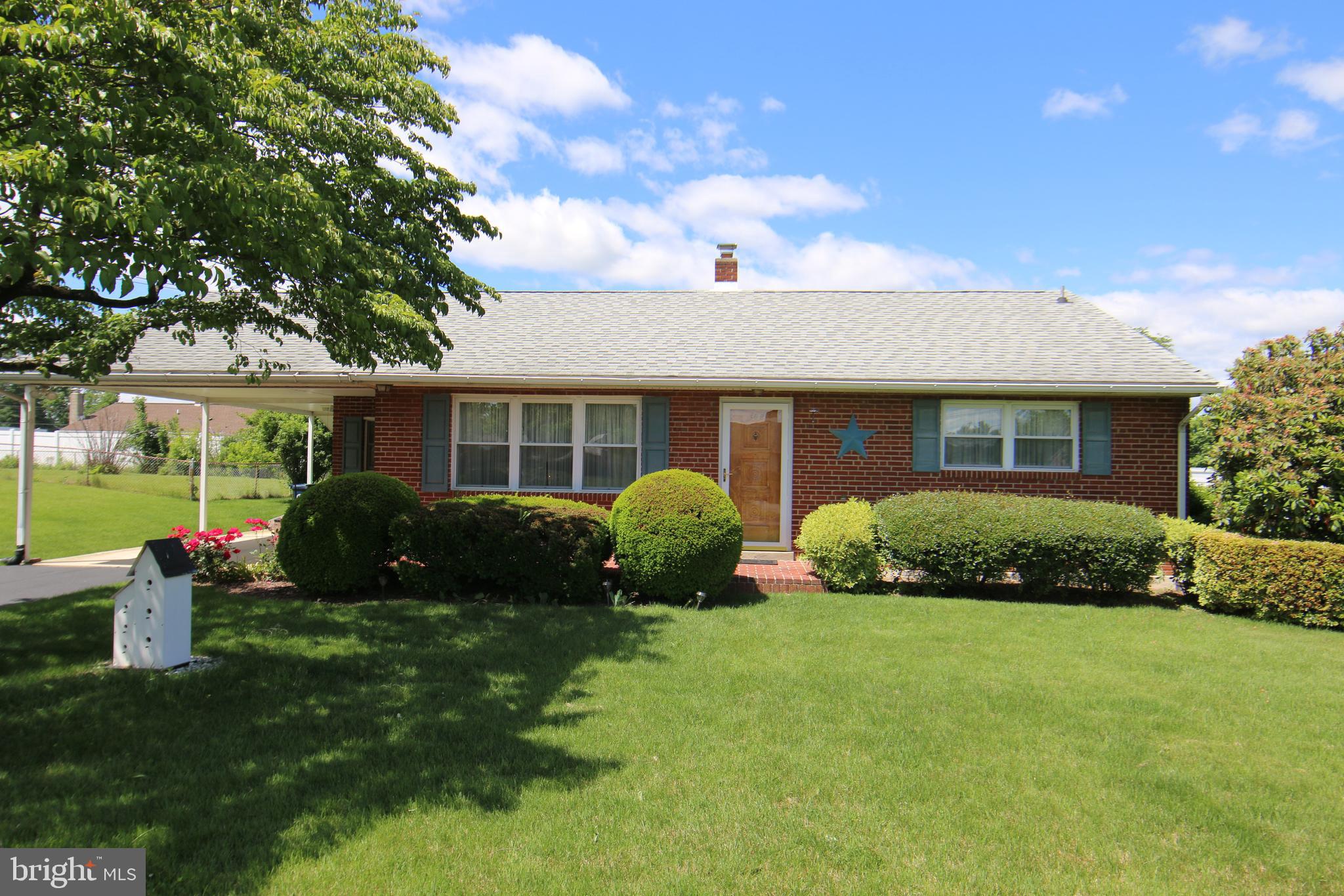 109 CAROLYN STREET