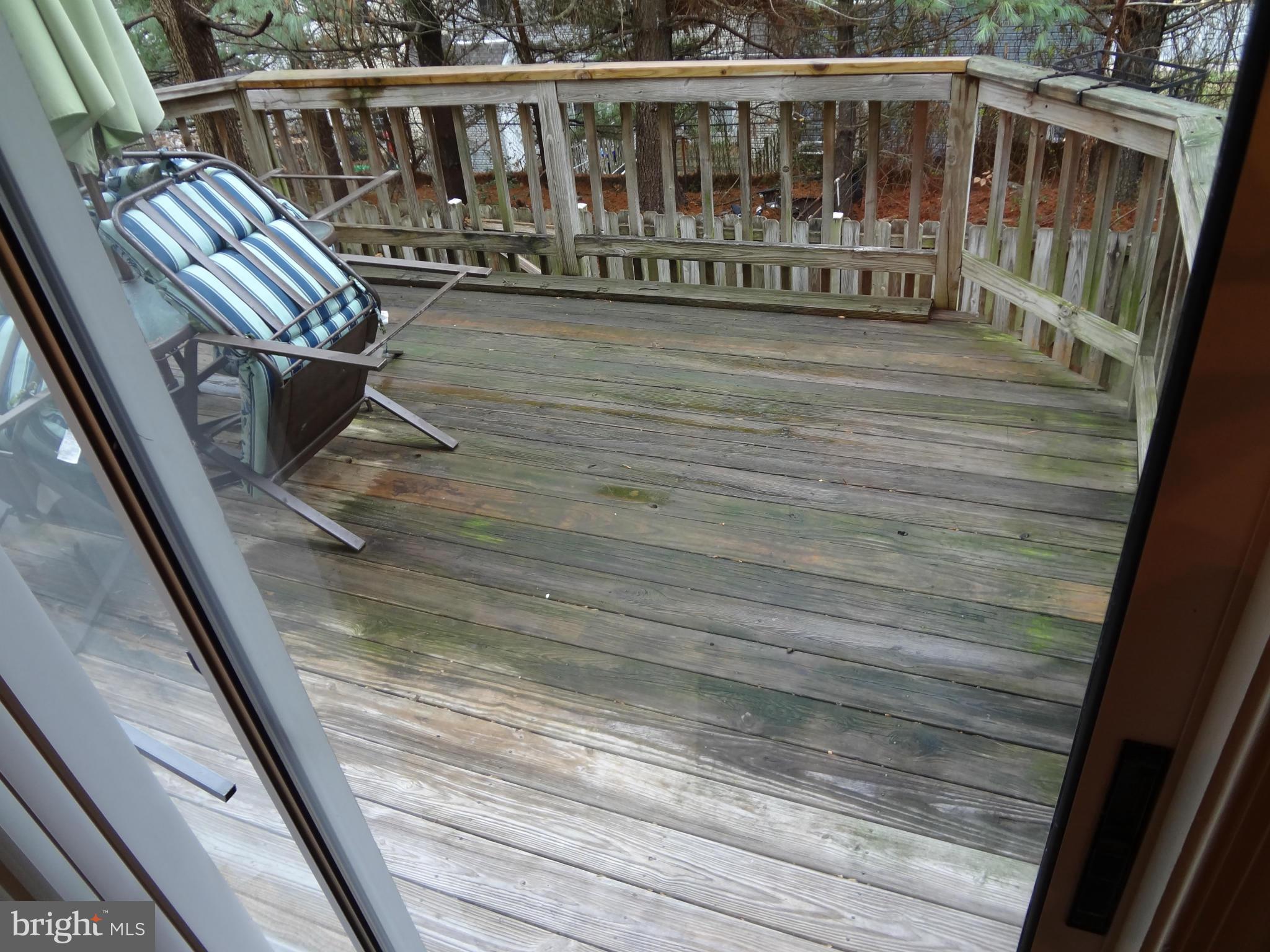 TALL OAKS TOWNHOUSES - Residential Lease